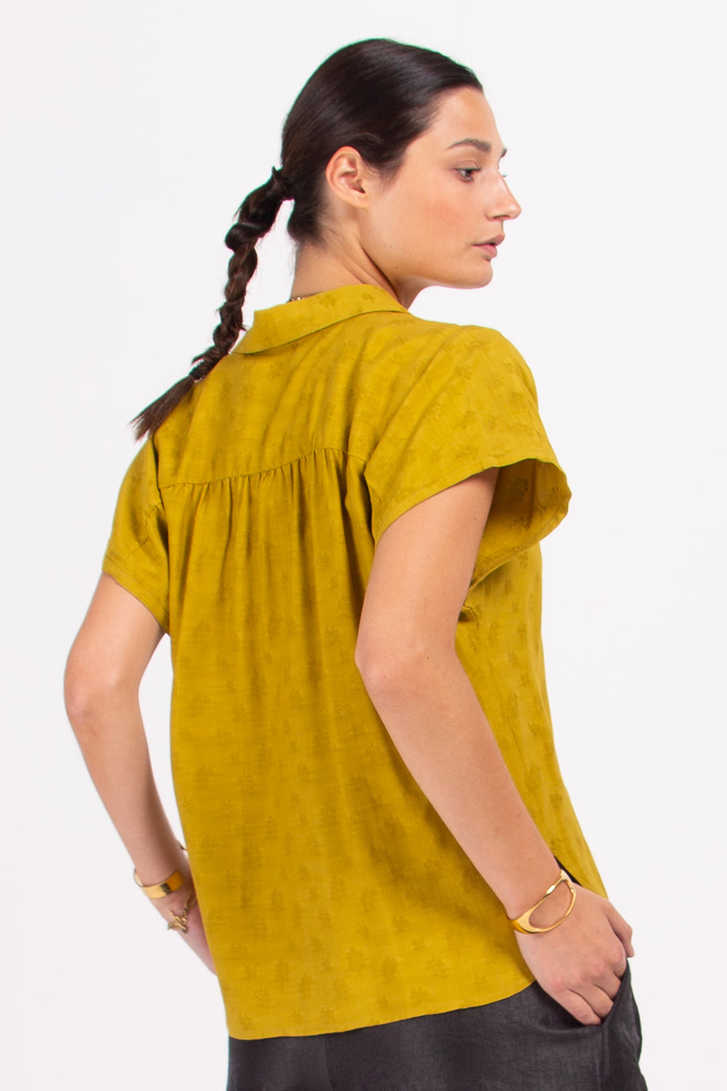 Ziana shirt in olive woven berries