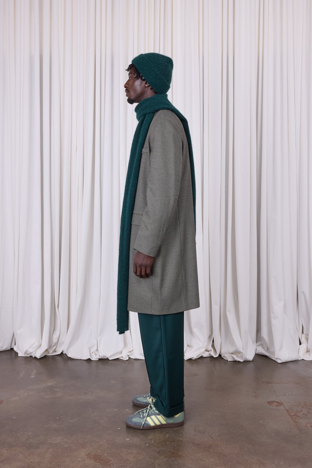 Dwight coat in green houndstooth