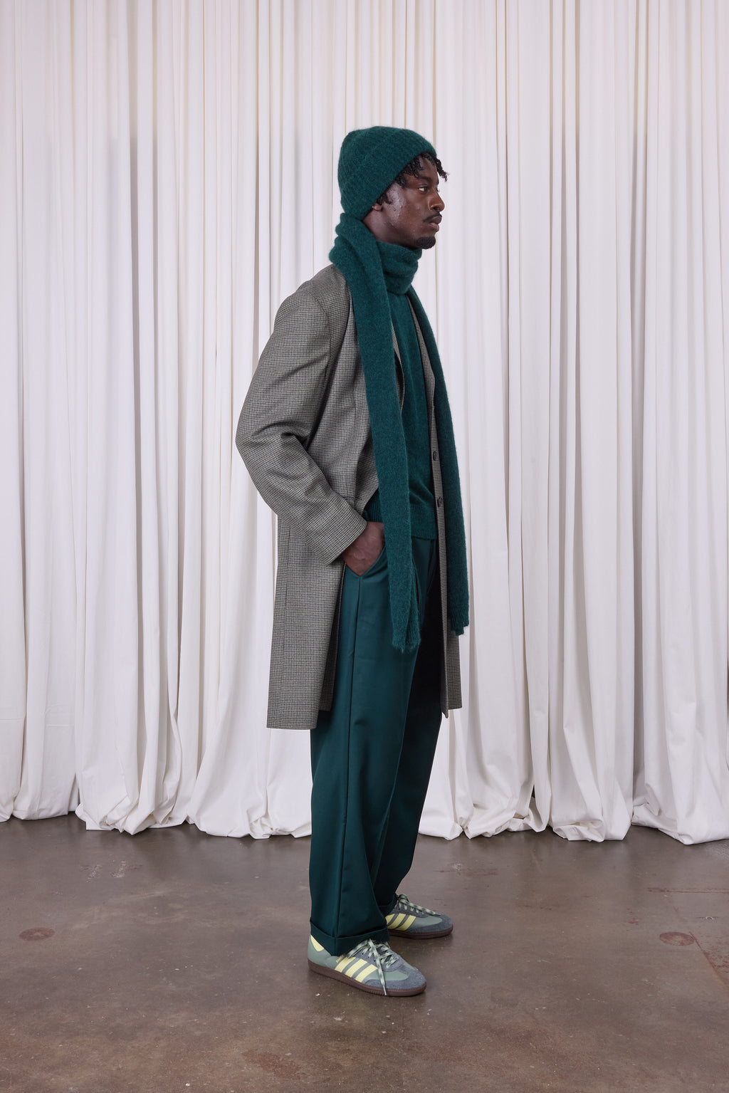 Dwight coat in green houndstooth