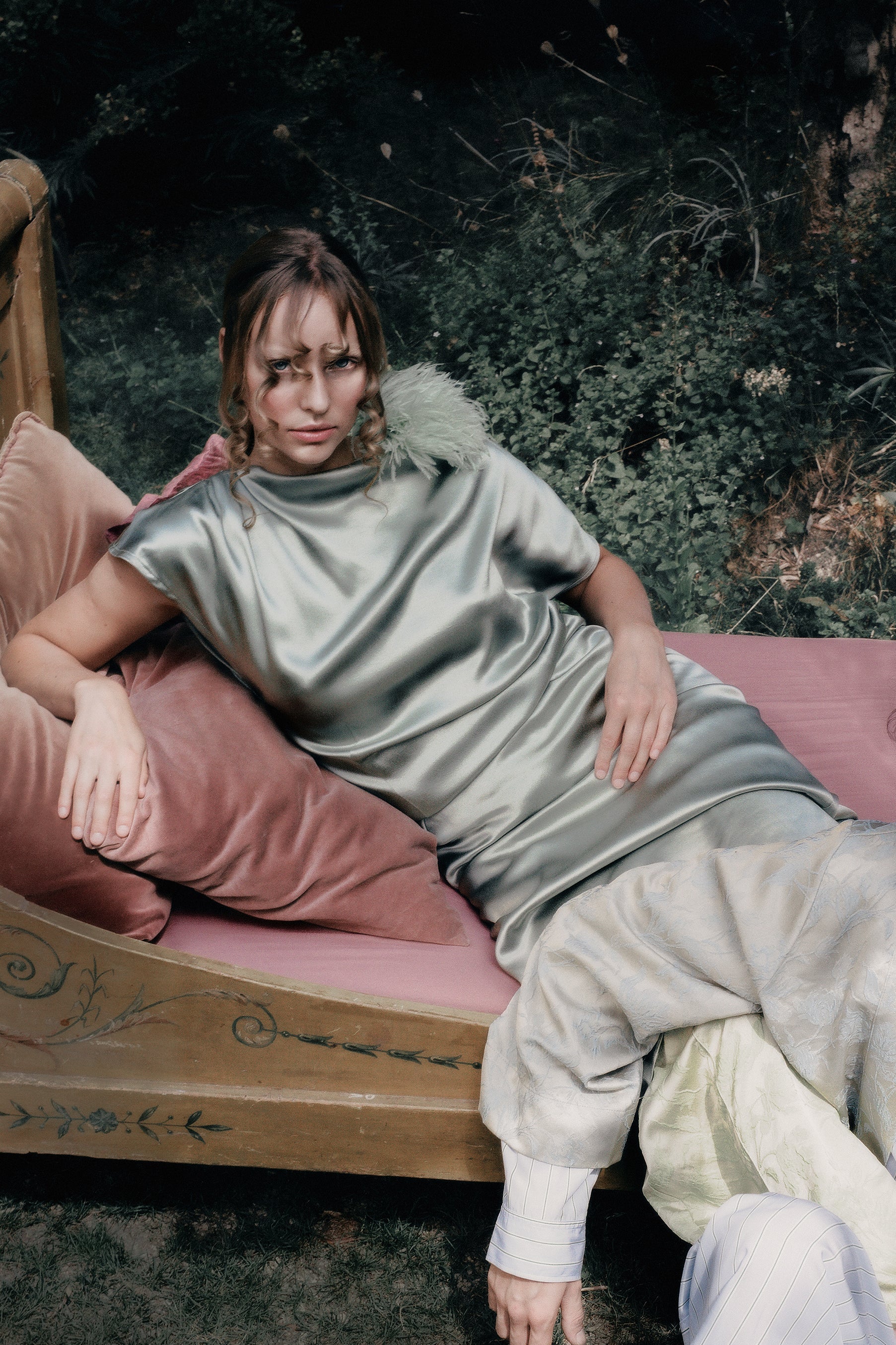 Hortense jurk in shiny aloë