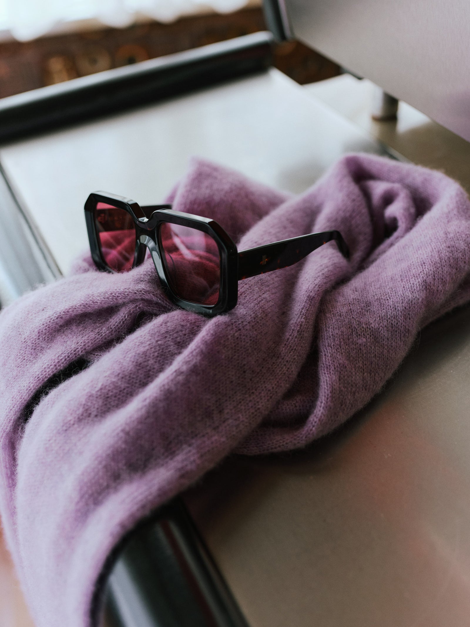 Jackie Sonnenbrille in dunklem Schildpatt/Kirschrot