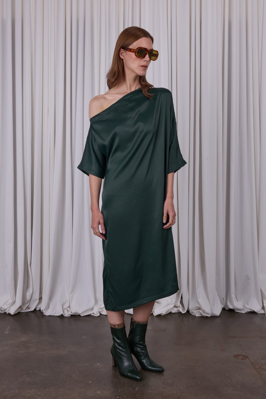 Esra pine satin dress