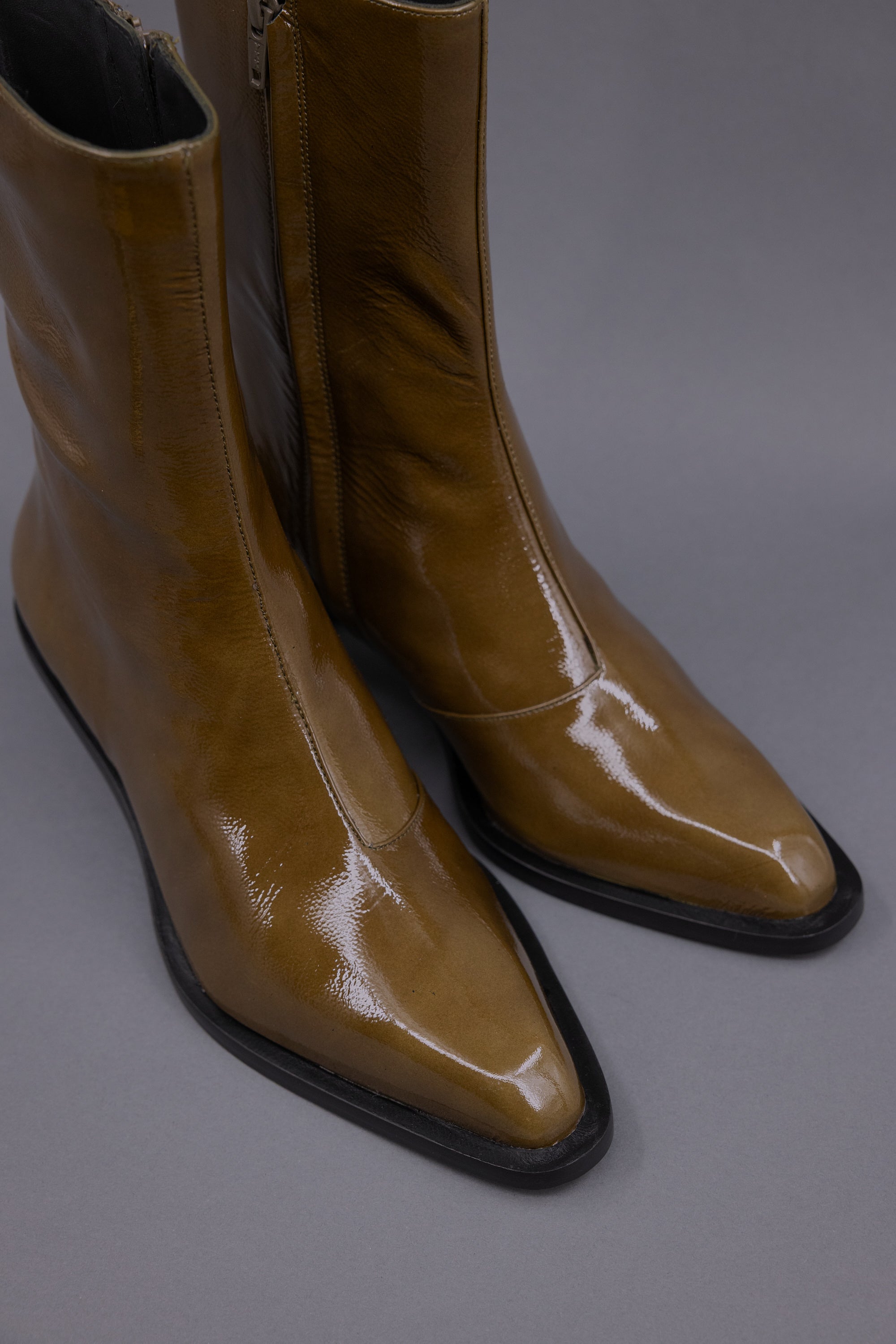 Gilda ankle boot in patent olive