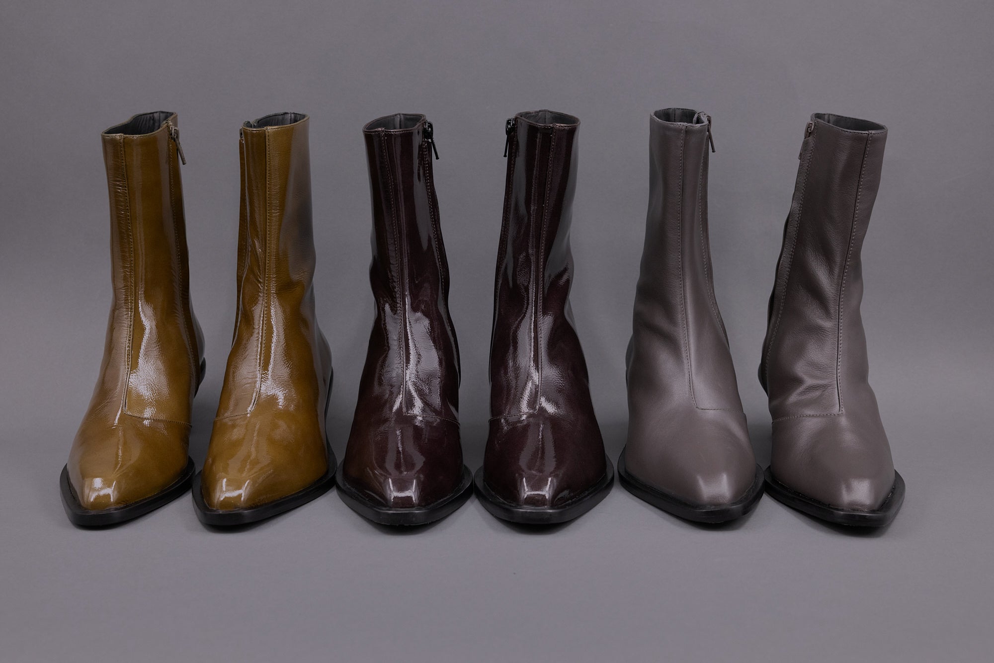 Gilda ankle boot in patent olive