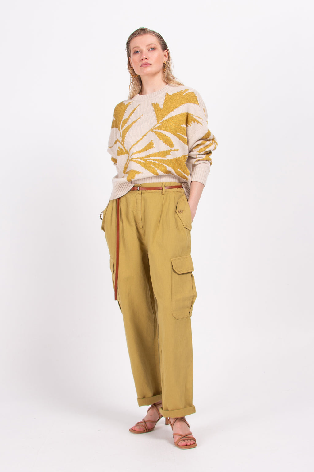 Mata knitted sweater with golden leaf