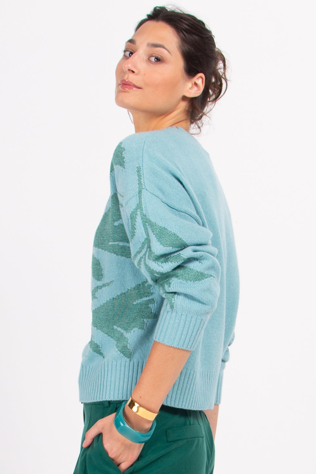Mata knitted sweater with teal leaf