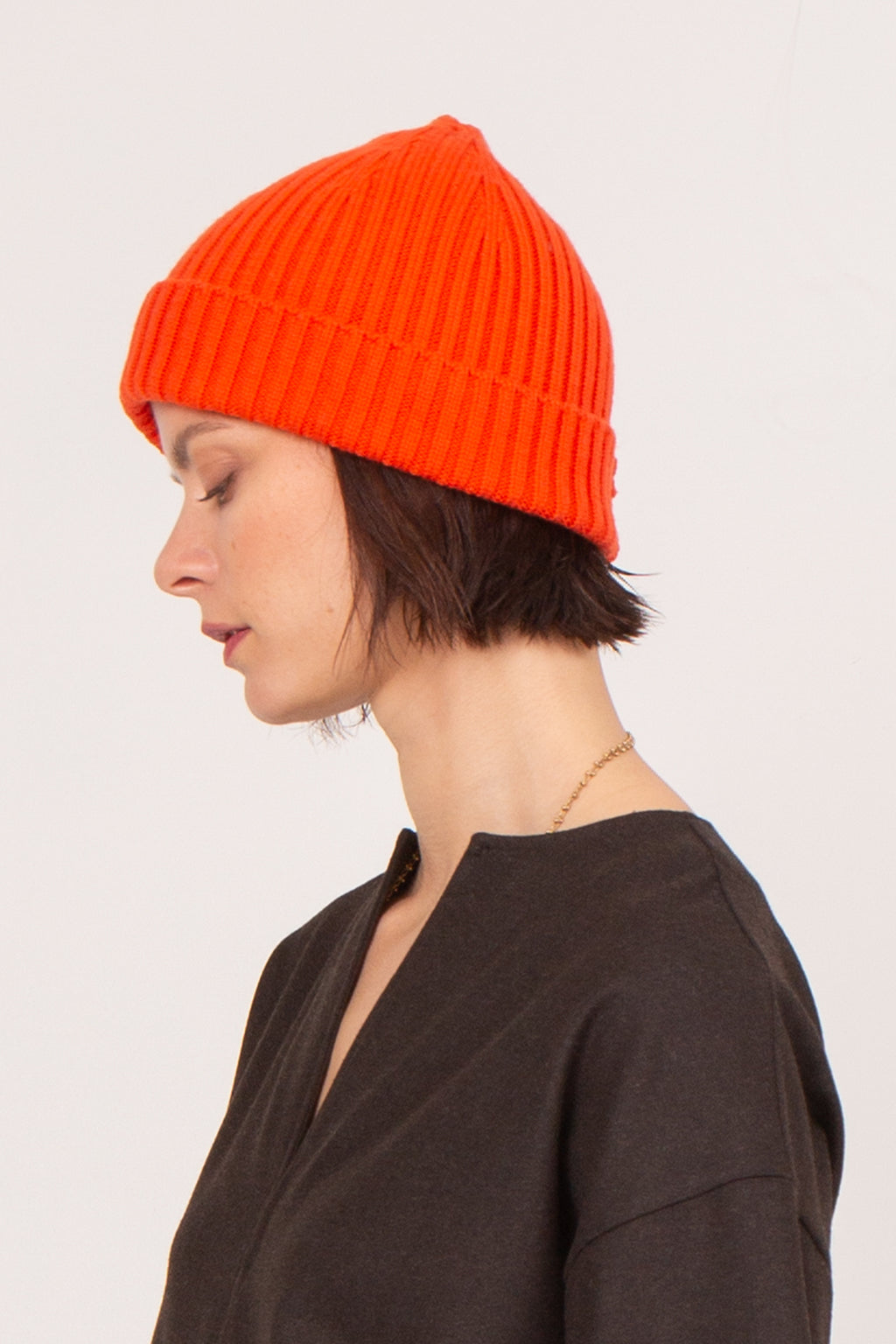 Mainz ribbed fire red beanie