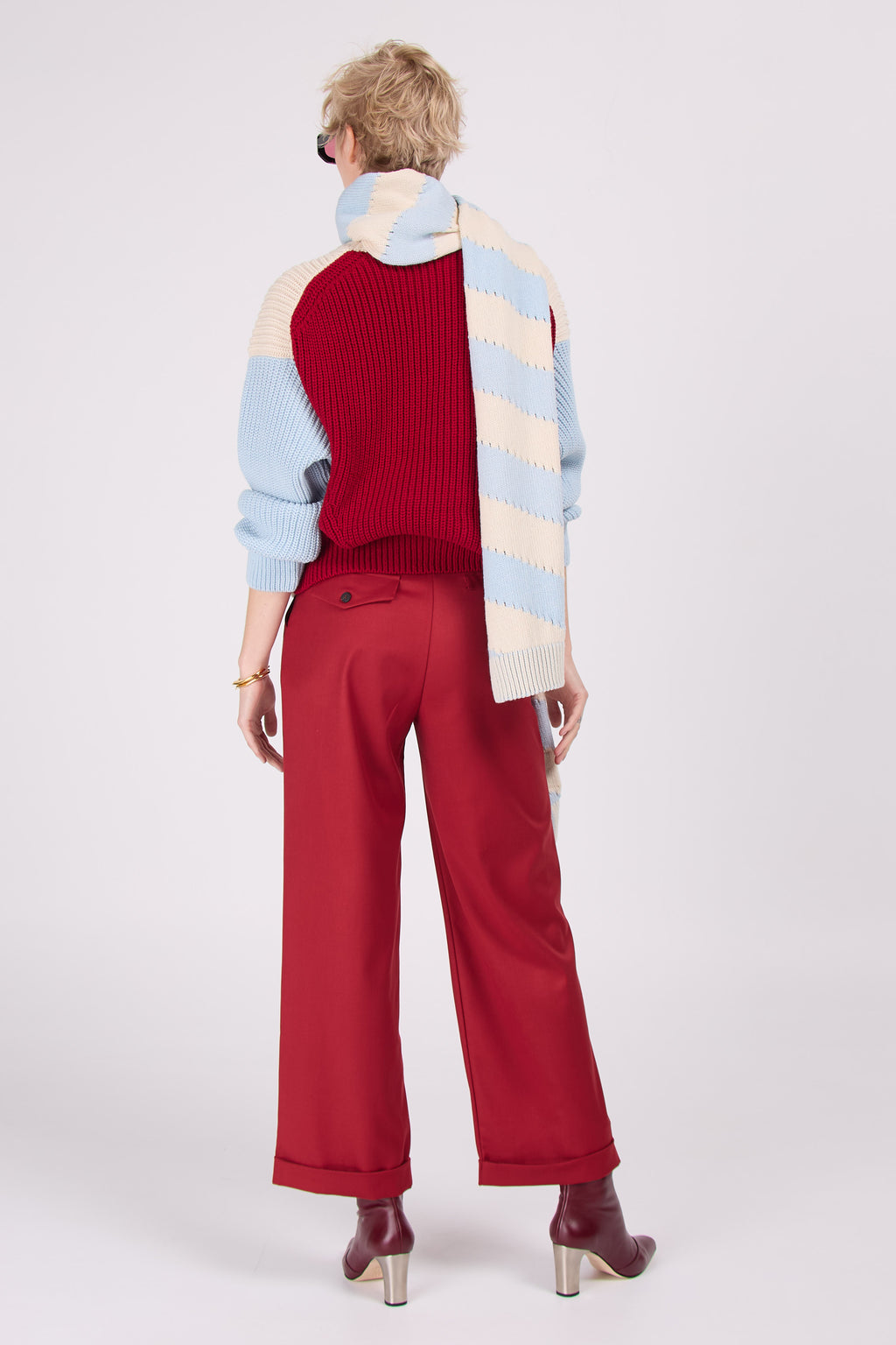 Washington cream-red knitted sweater