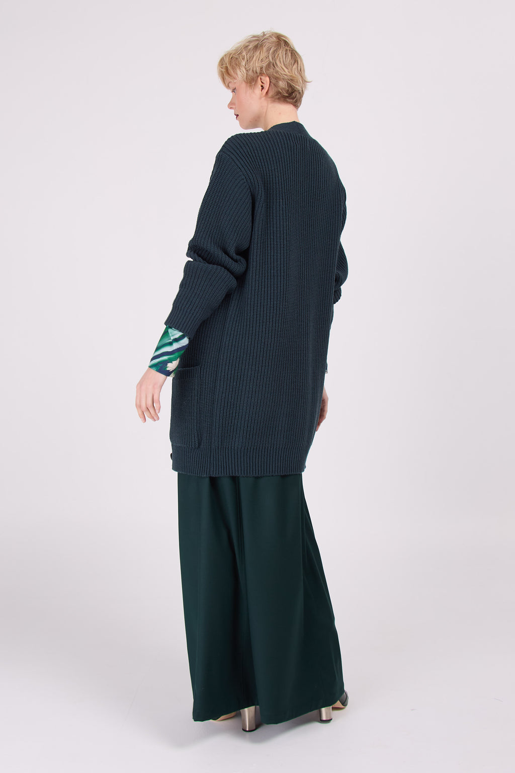 Willemstad long knitted vest in pine