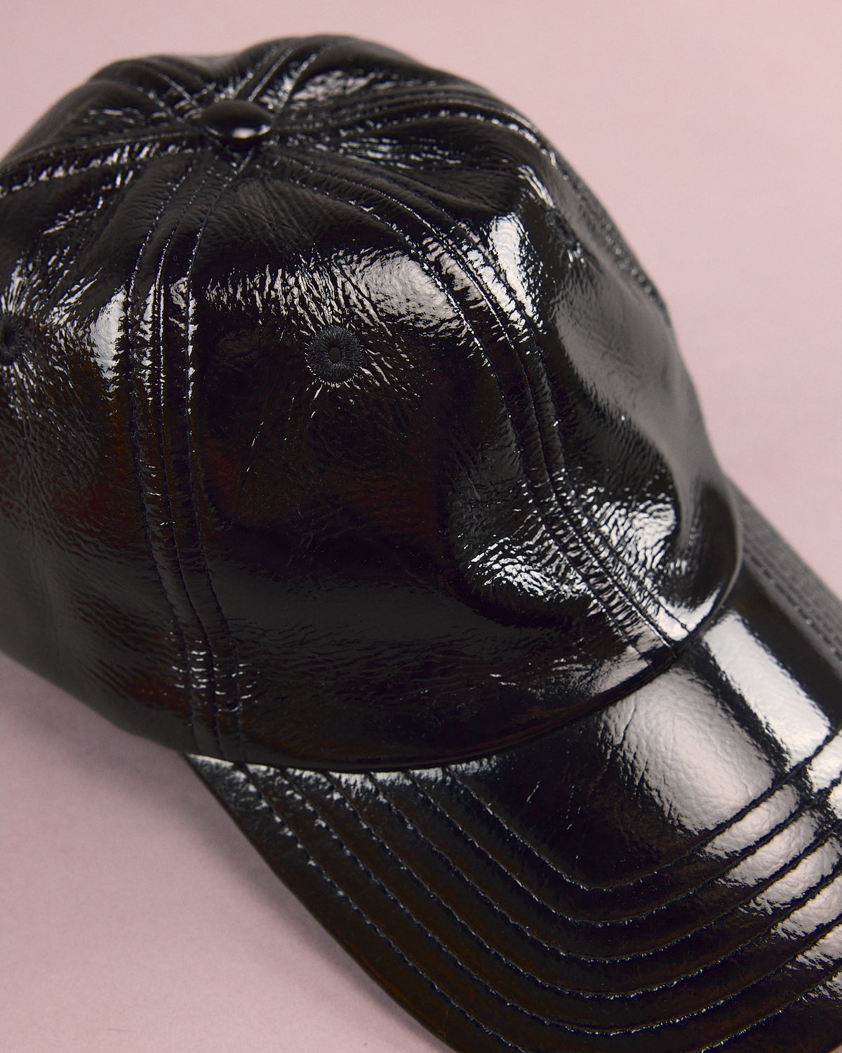 Jo pet in black faux leather