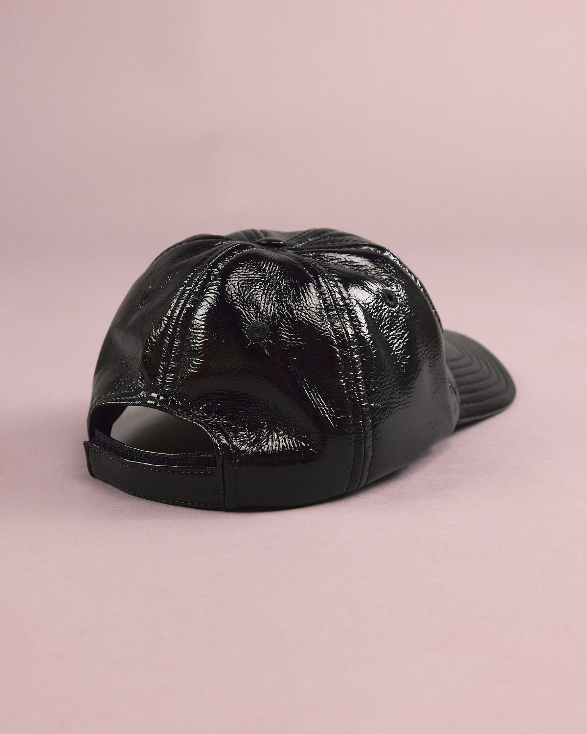 Jo pet in black faux leather