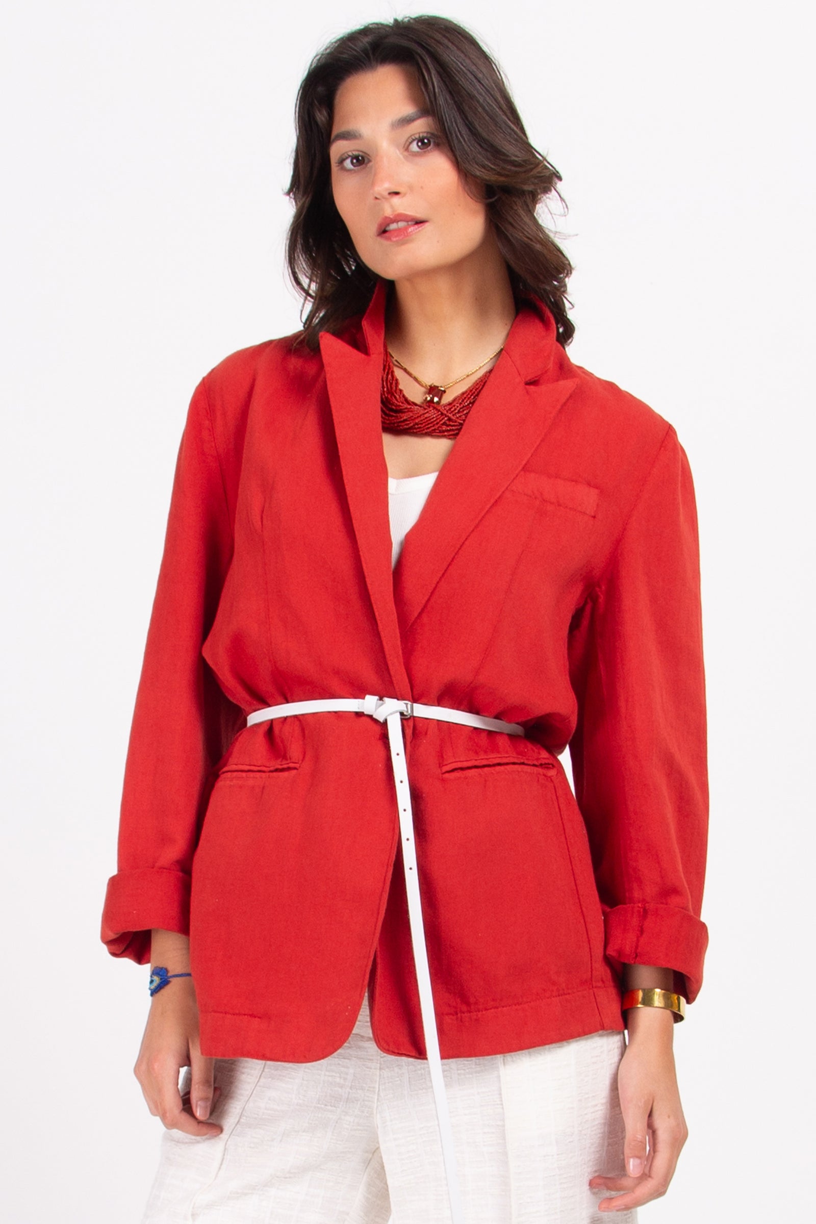 Dünner weißer Gürtel