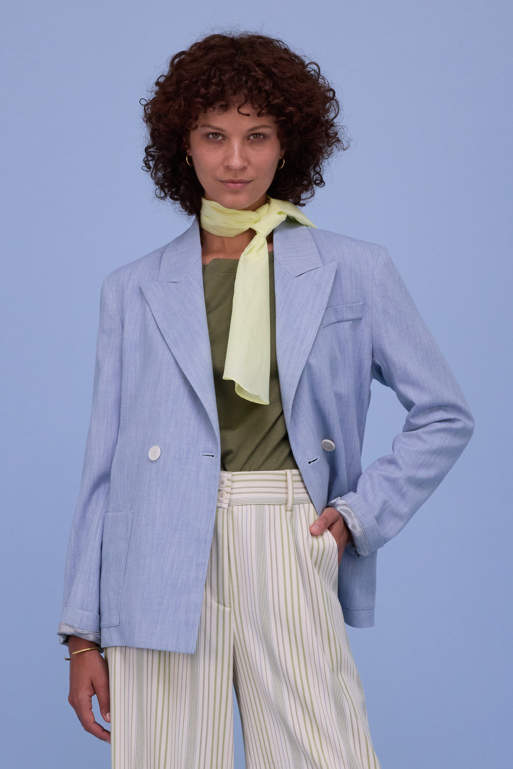 Hee scarf in tender yellow