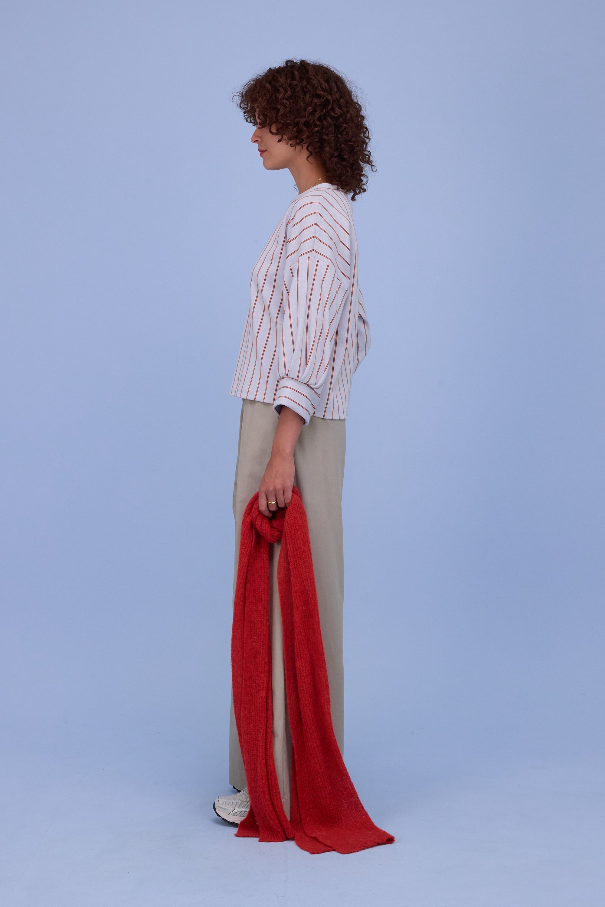 Cava sweater in sky blue red