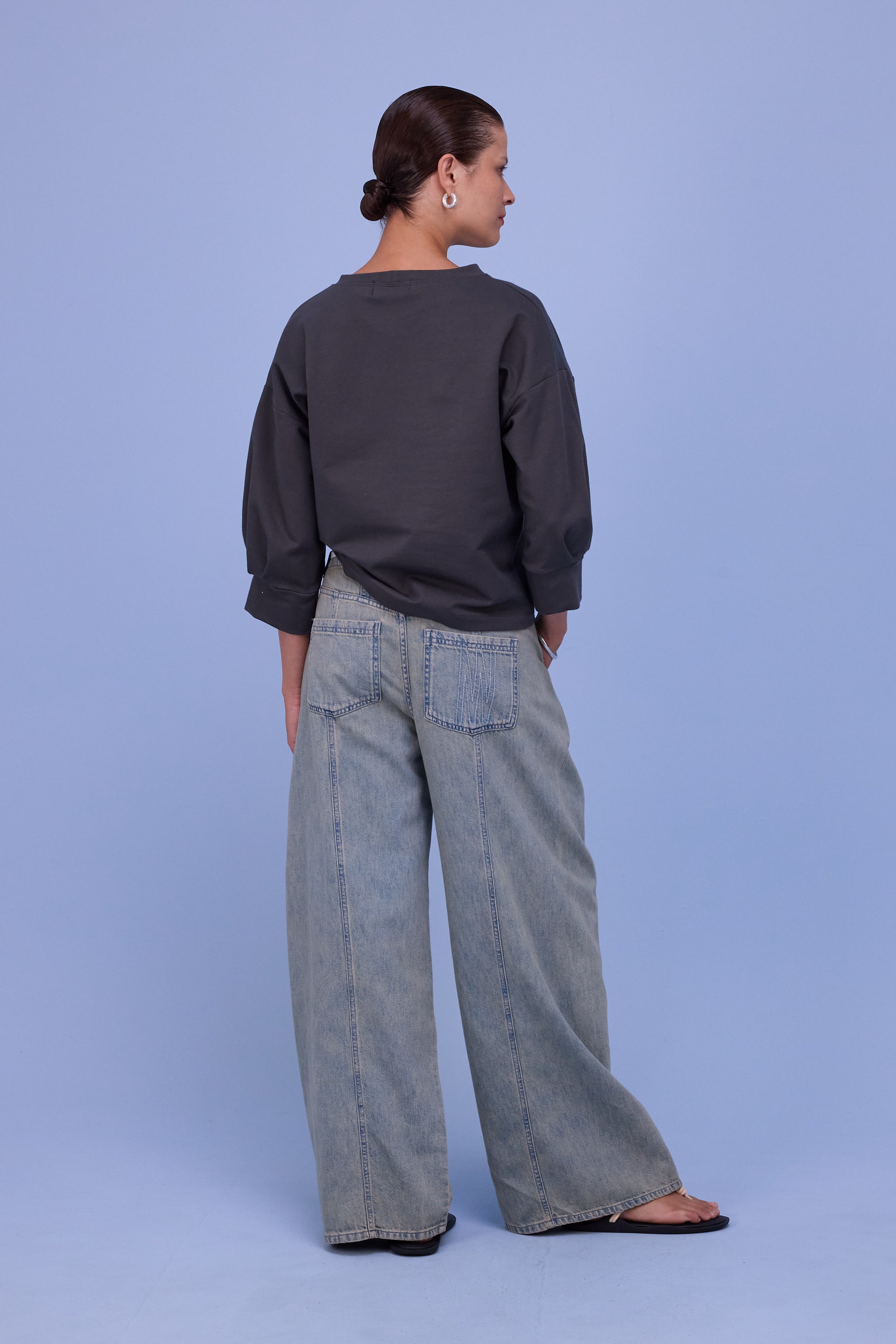 Cava sweater in dark shadow molton