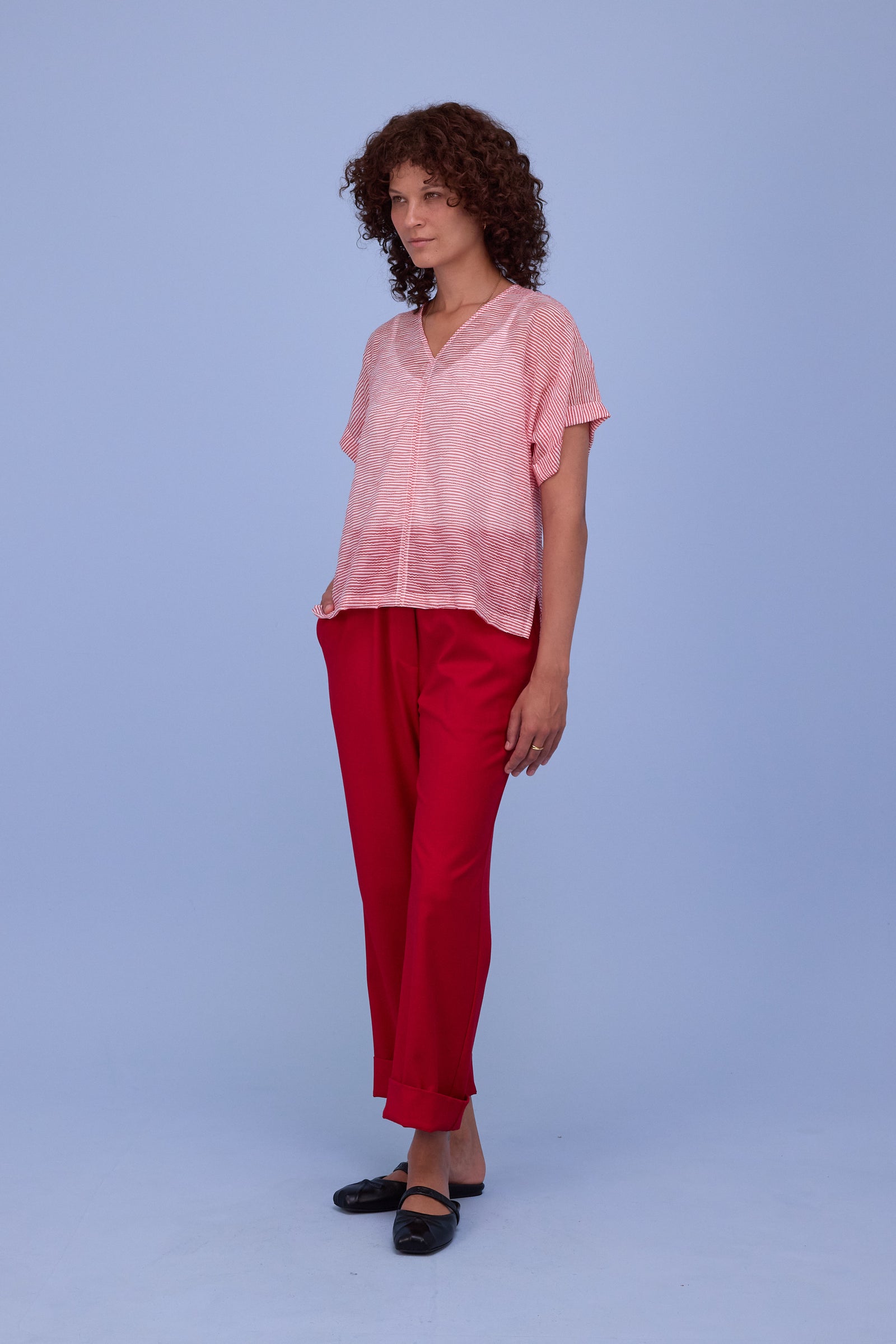Faro blouse in transparent red stripes
