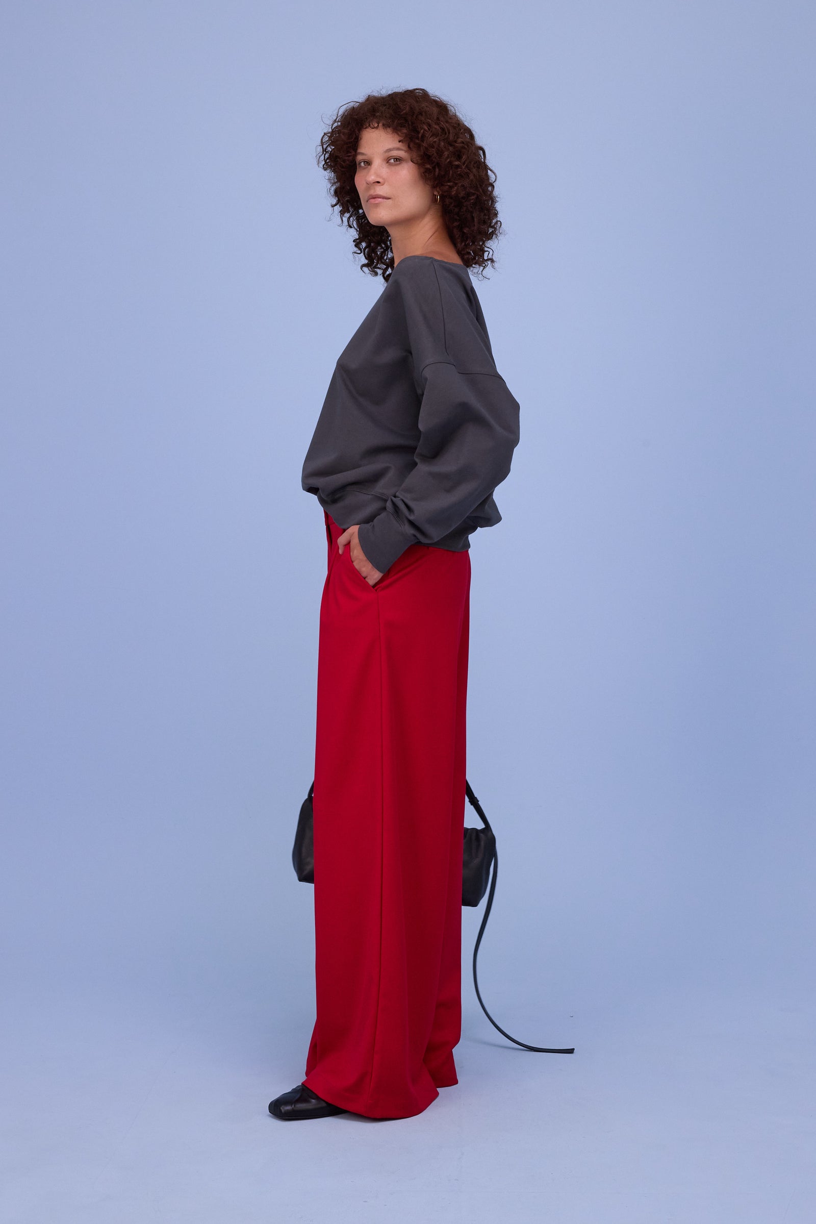 Gisele sweater in dark shadow