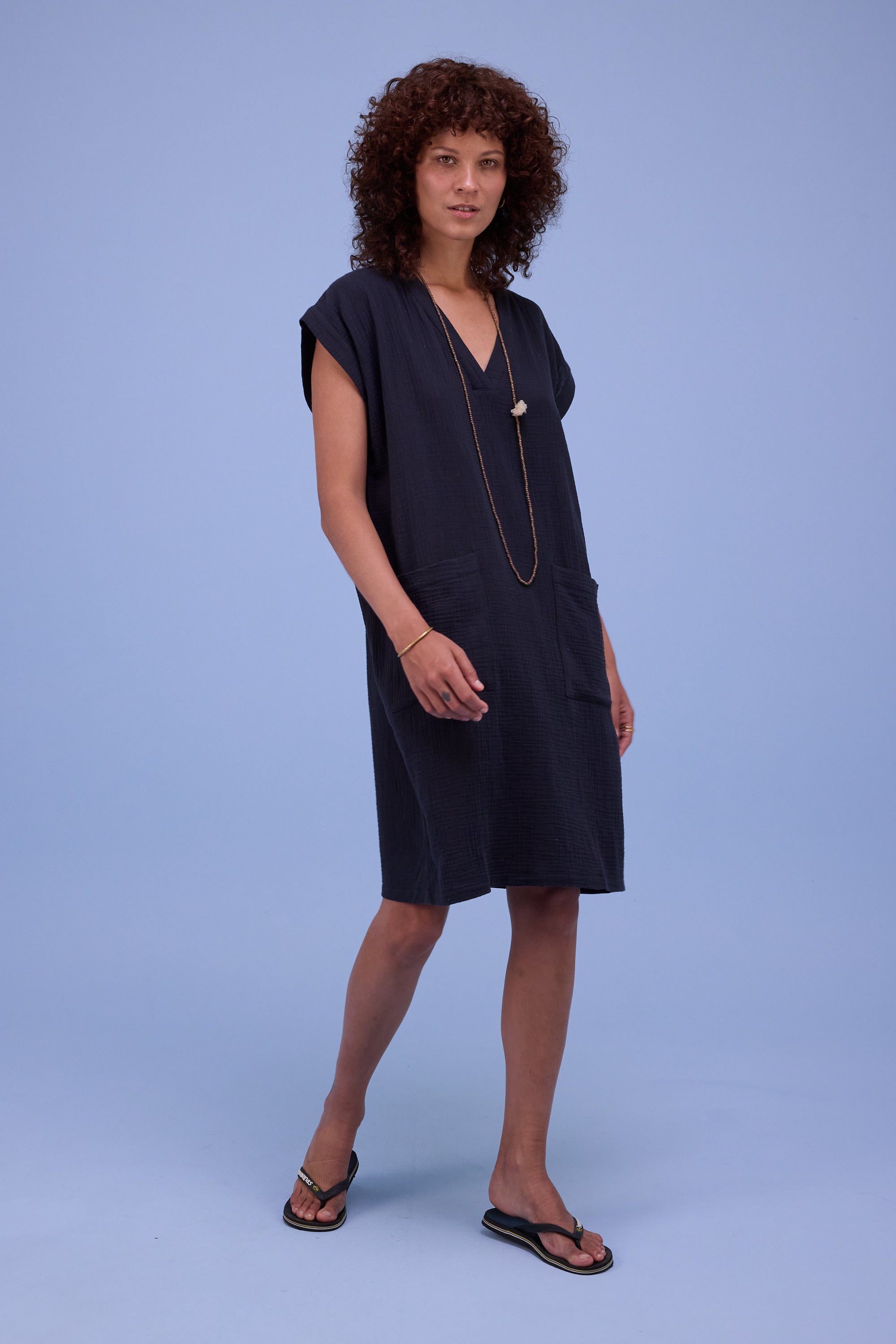 Helena dress in off-black tetra