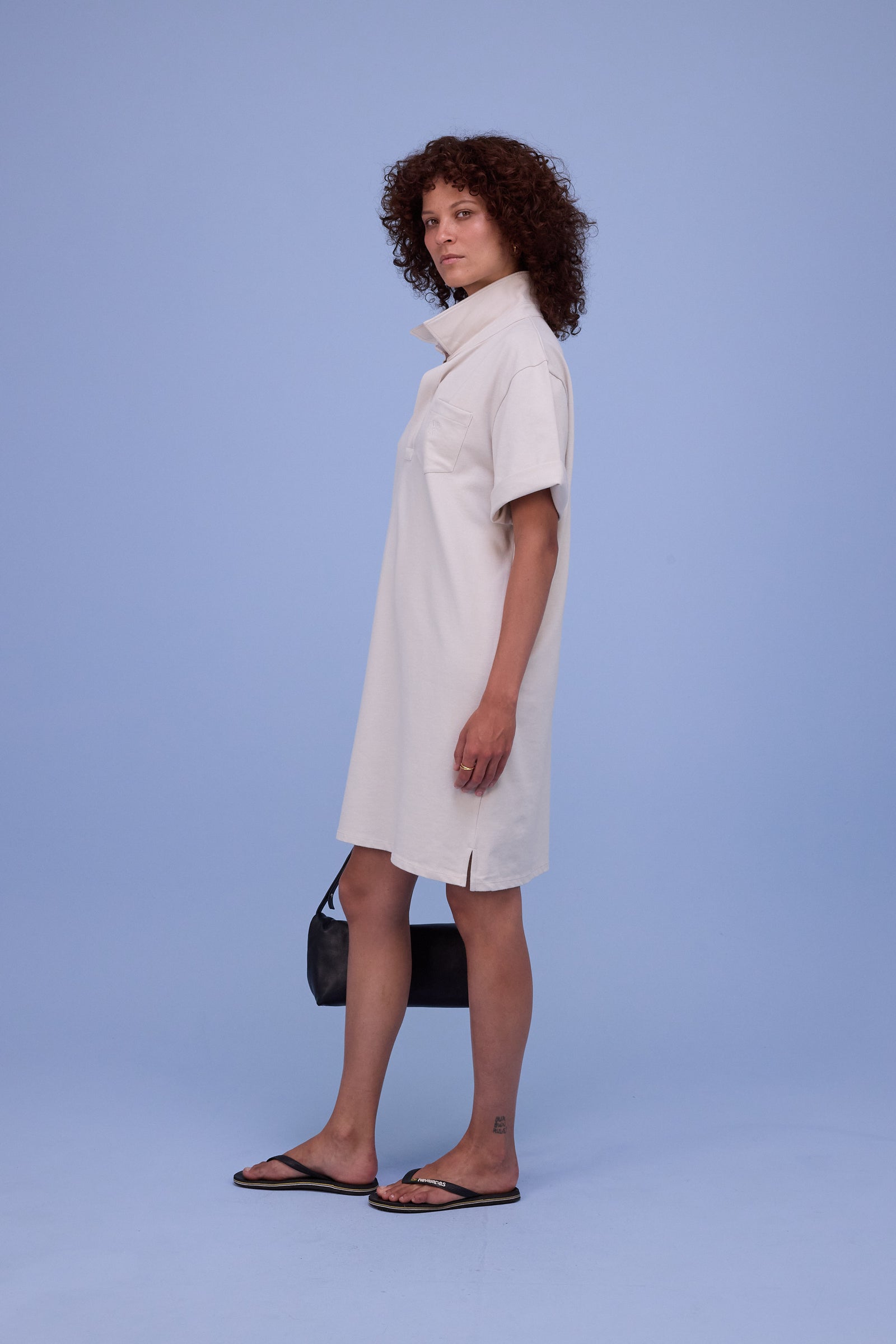 Hester polo-jurk in almond