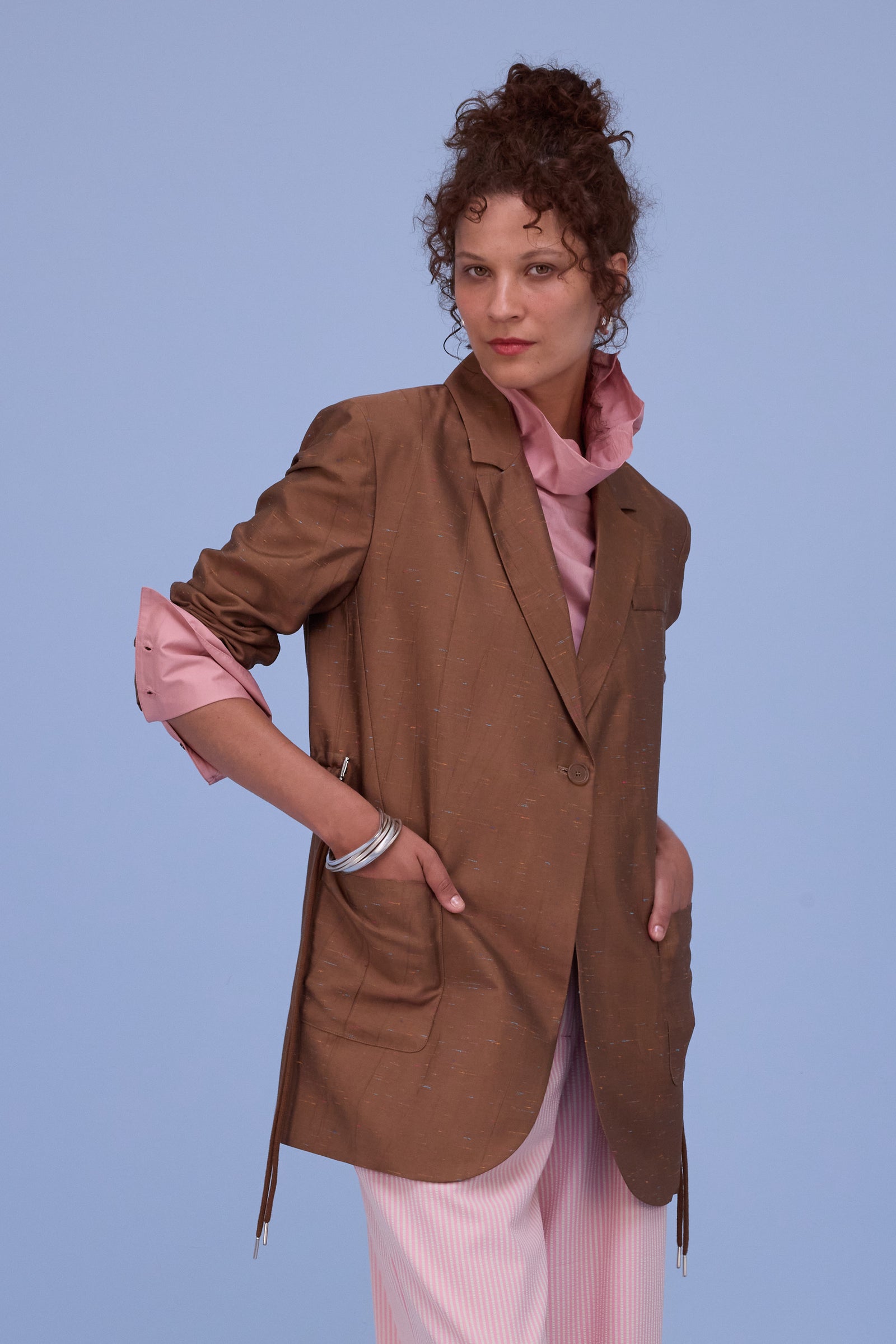 Harmon blazer in biscuit santoso