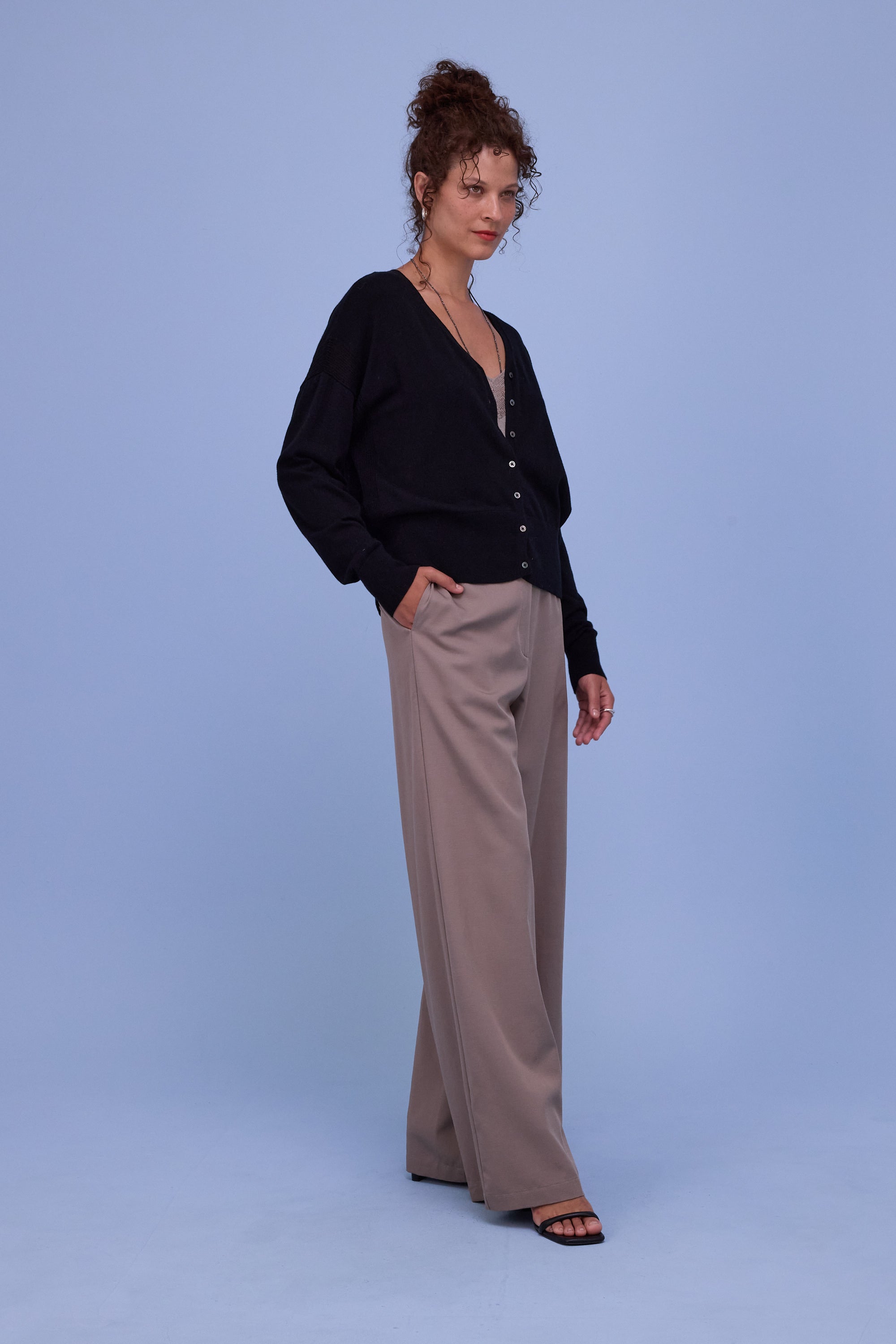 Halden cardigan in black