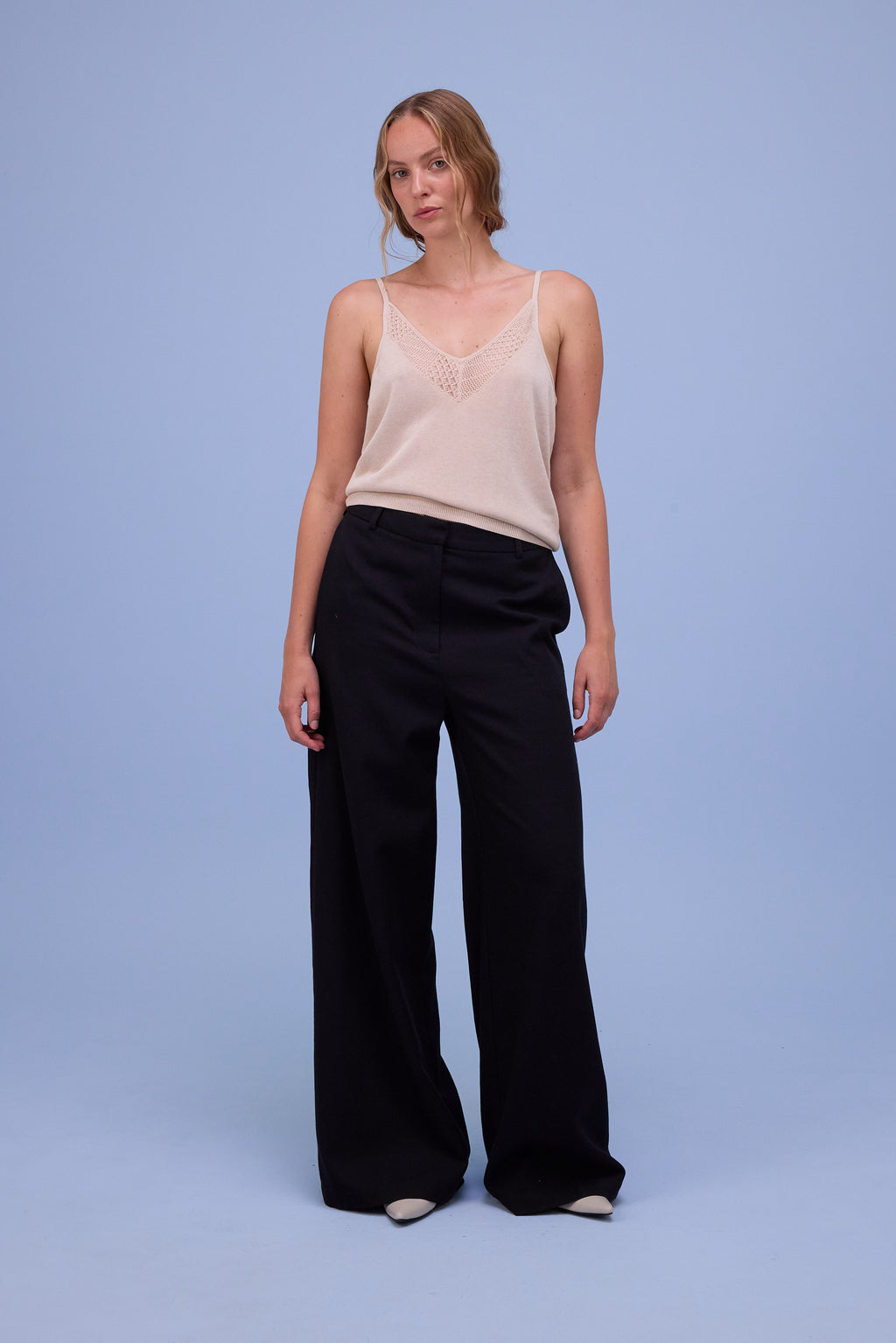 Honolulu top in sand