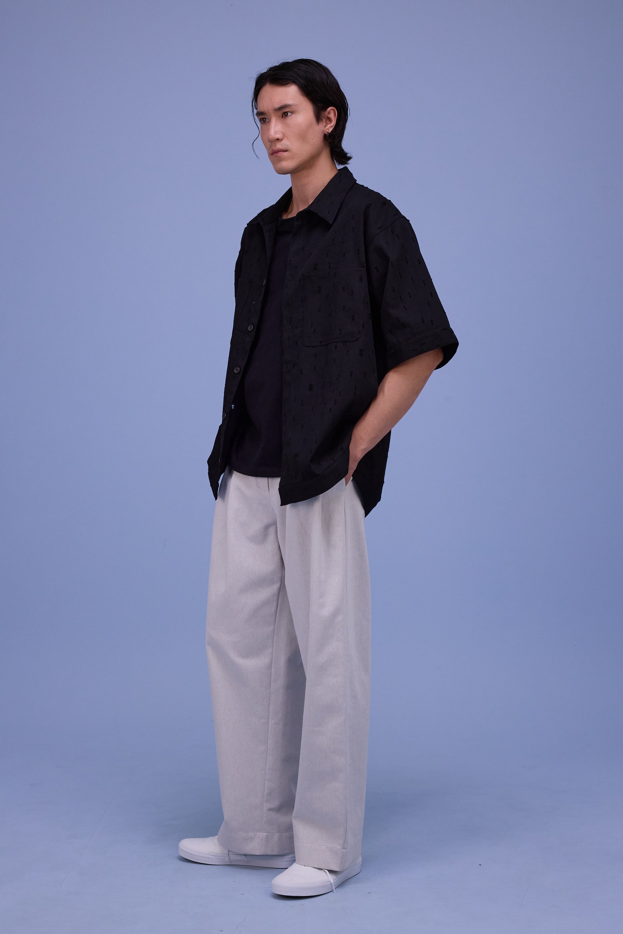 Giara shirt in black ripped cotton 