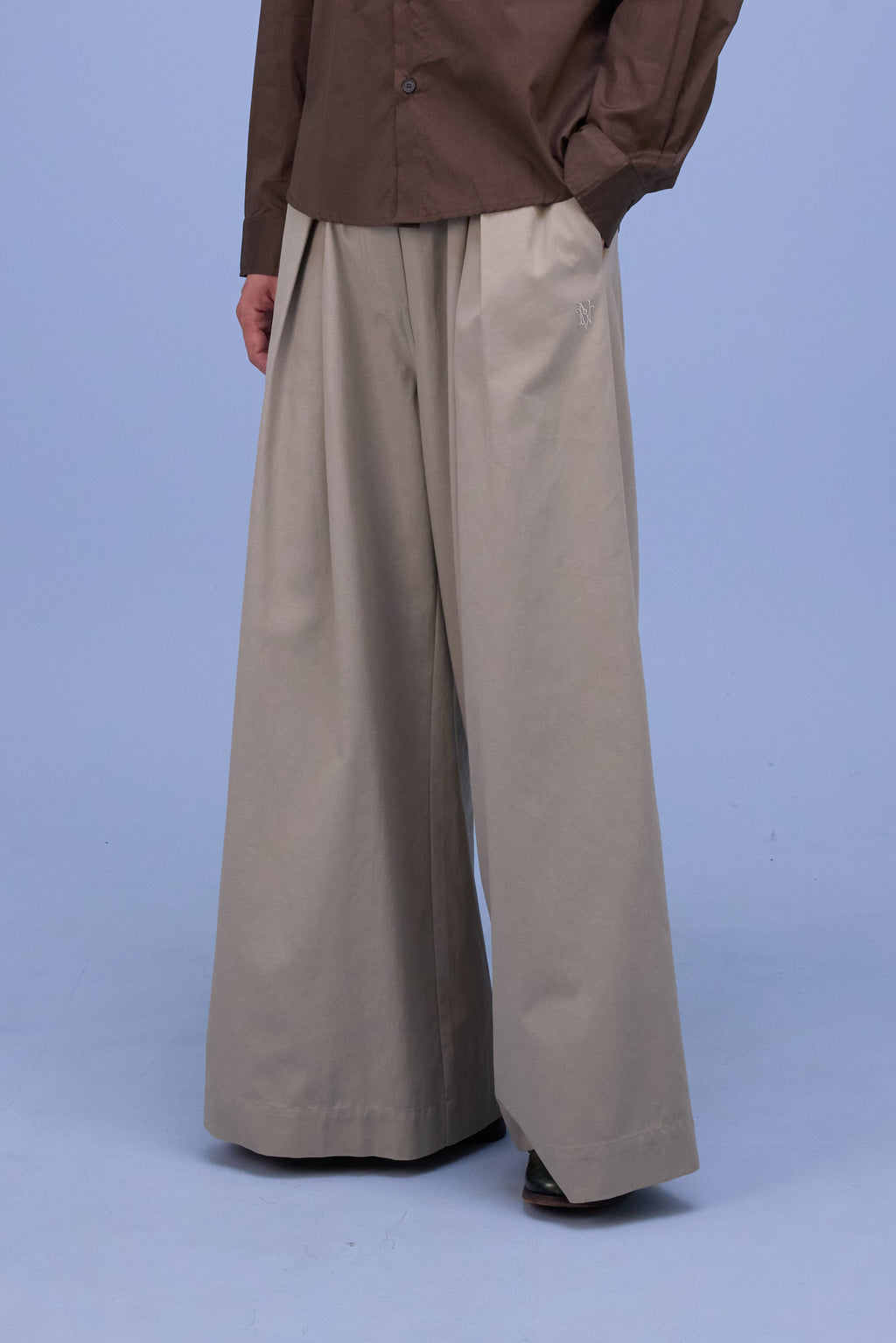 Freddy broek in dust sage