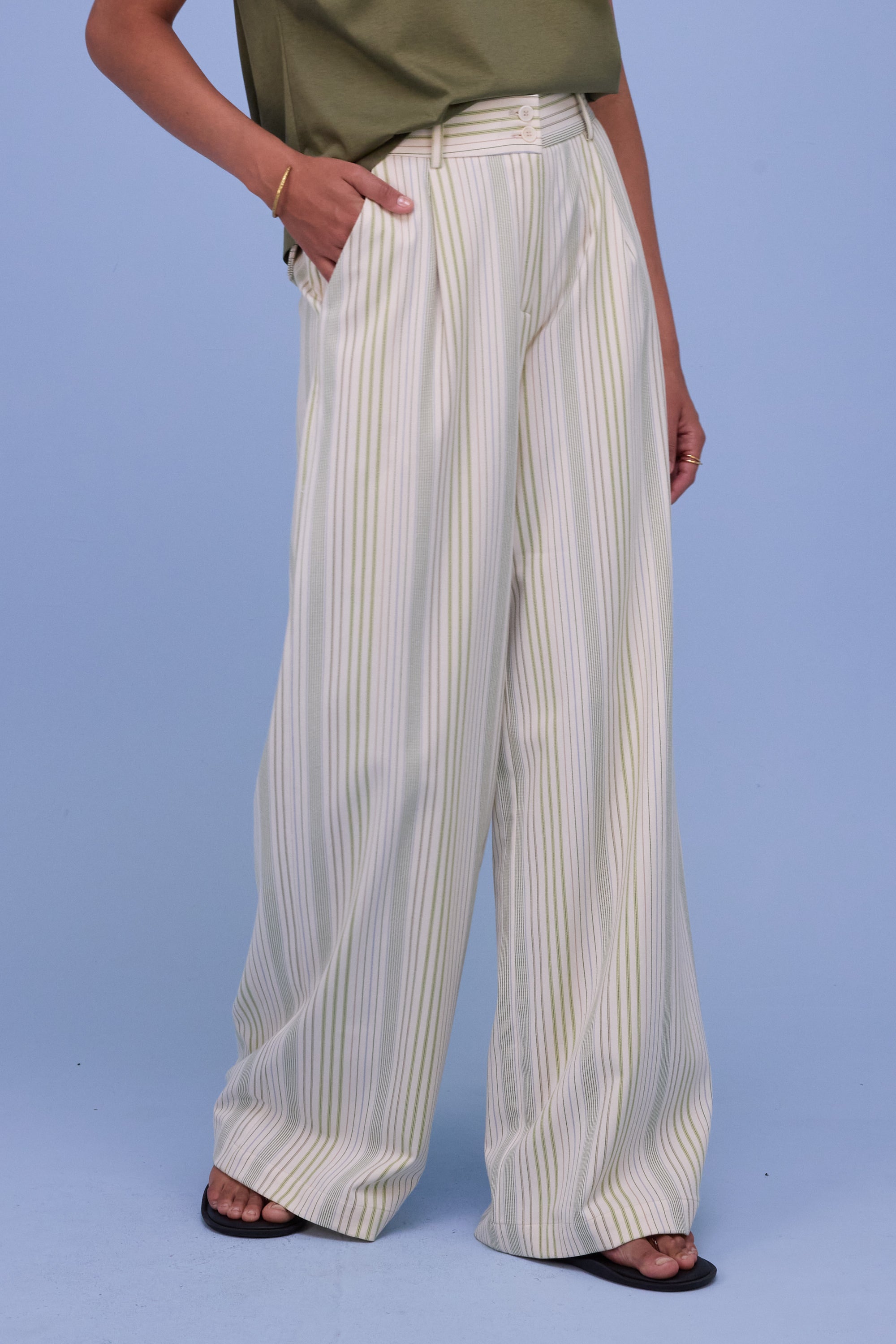 Edward trousers in ecru/green stripes