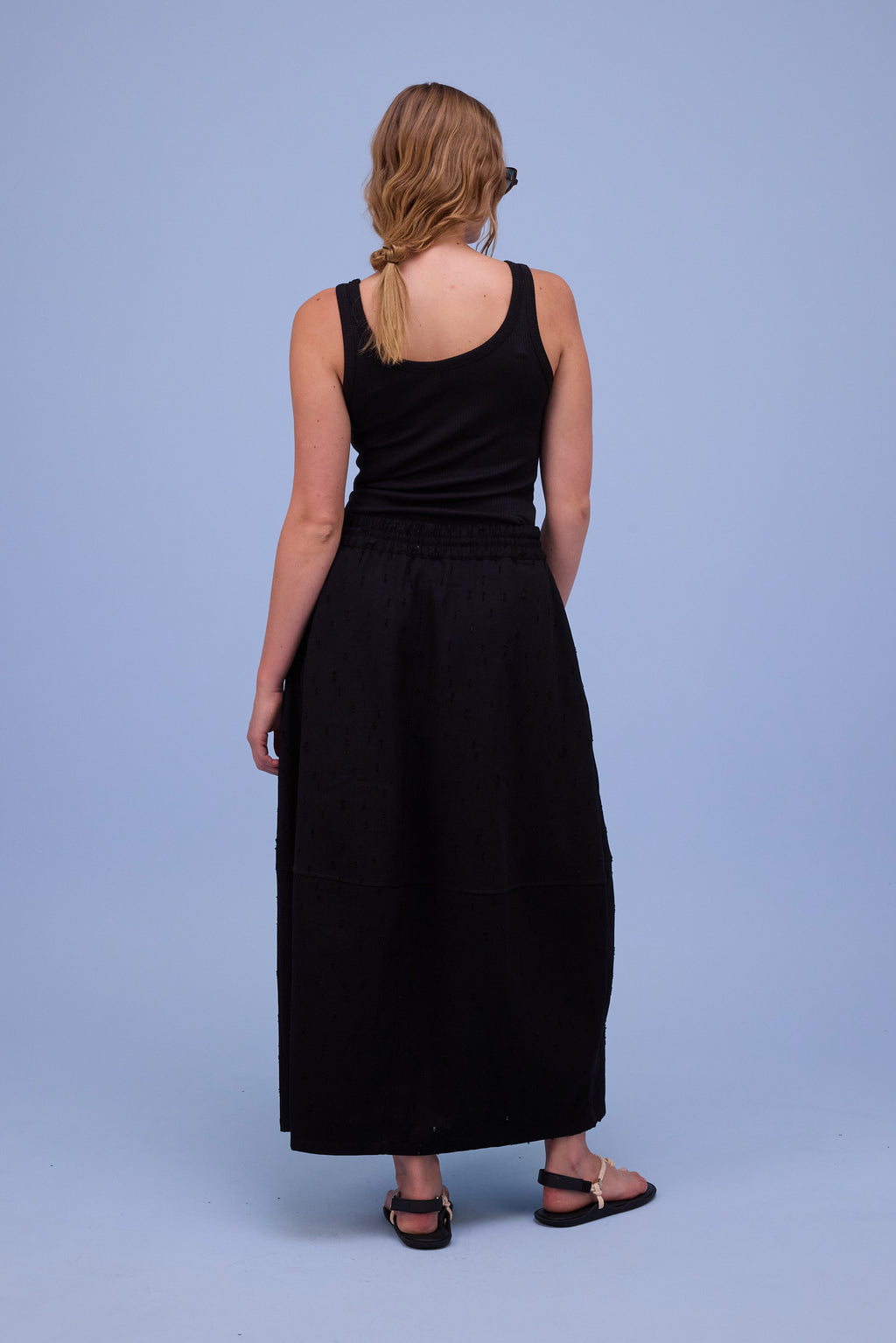 Héva rok in black ripped cotton