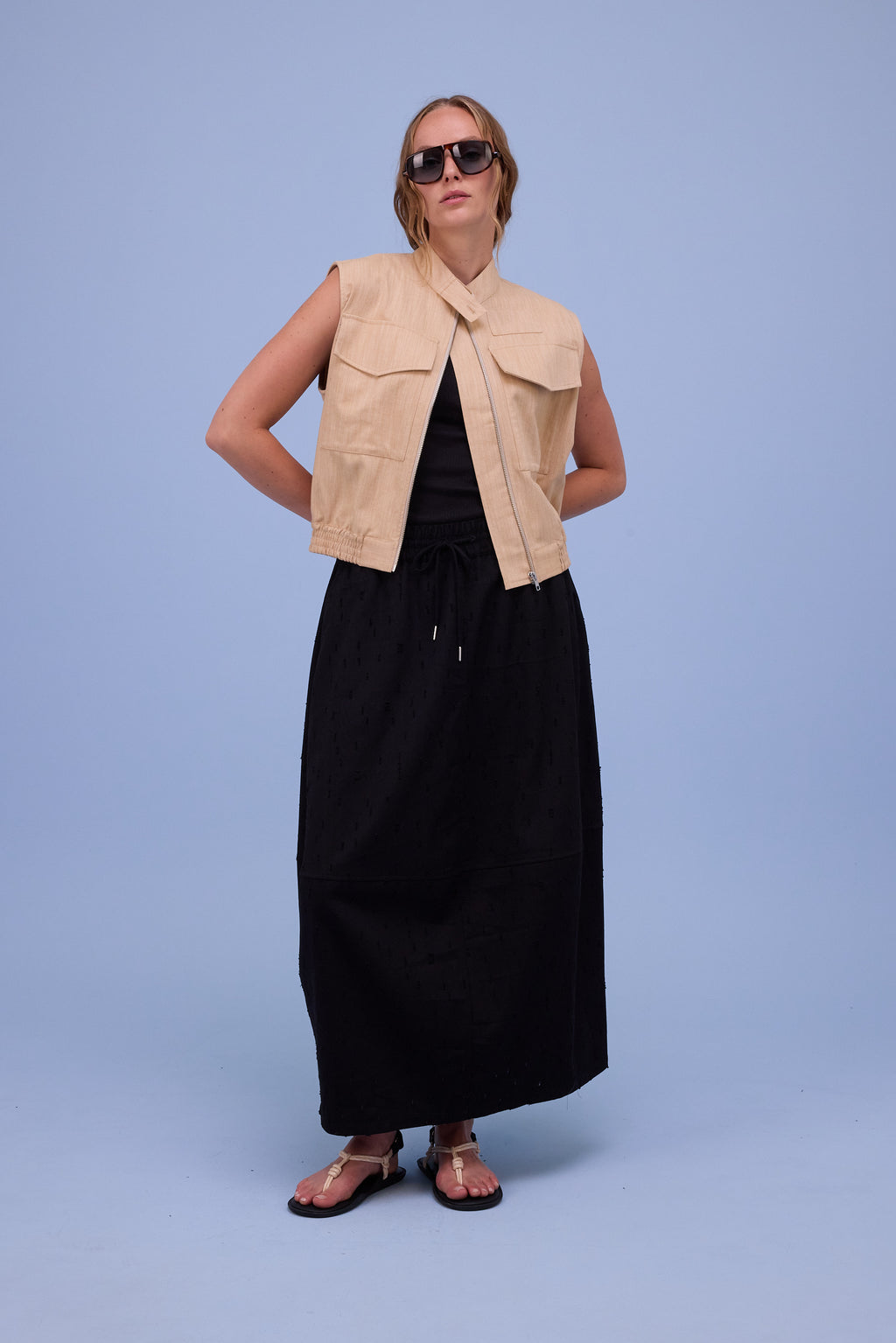 Héva rok in black ripped cotton