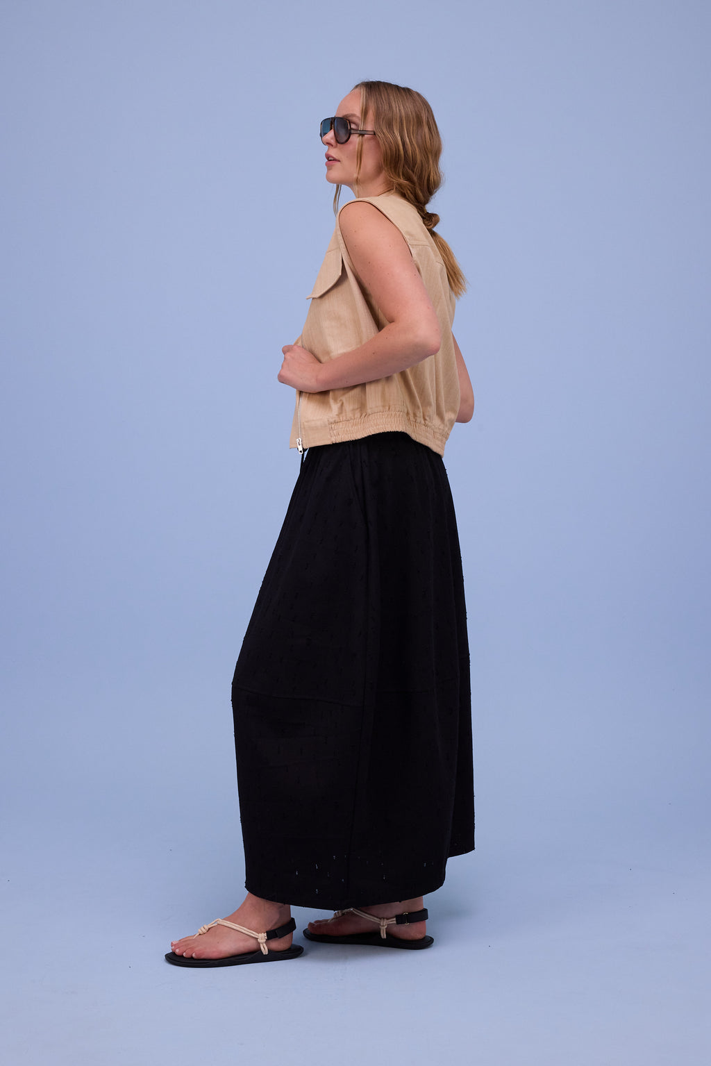 Héva rok in black ripped cotton