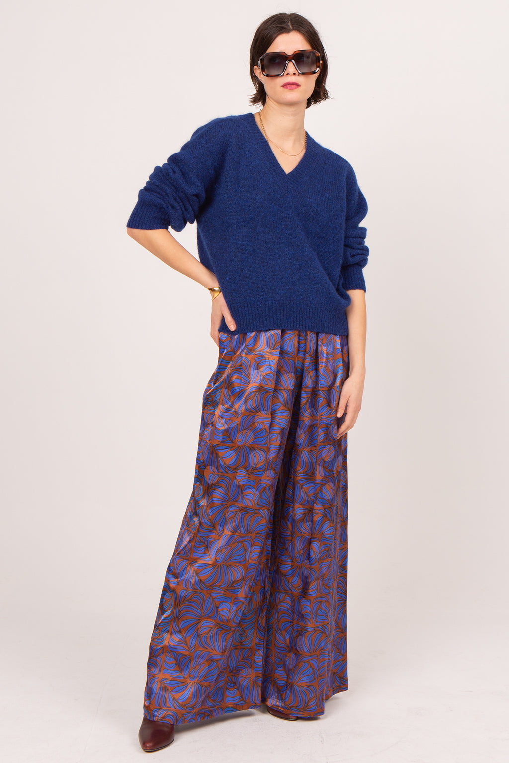 Clinton palazzo trousers in brown blue leaves