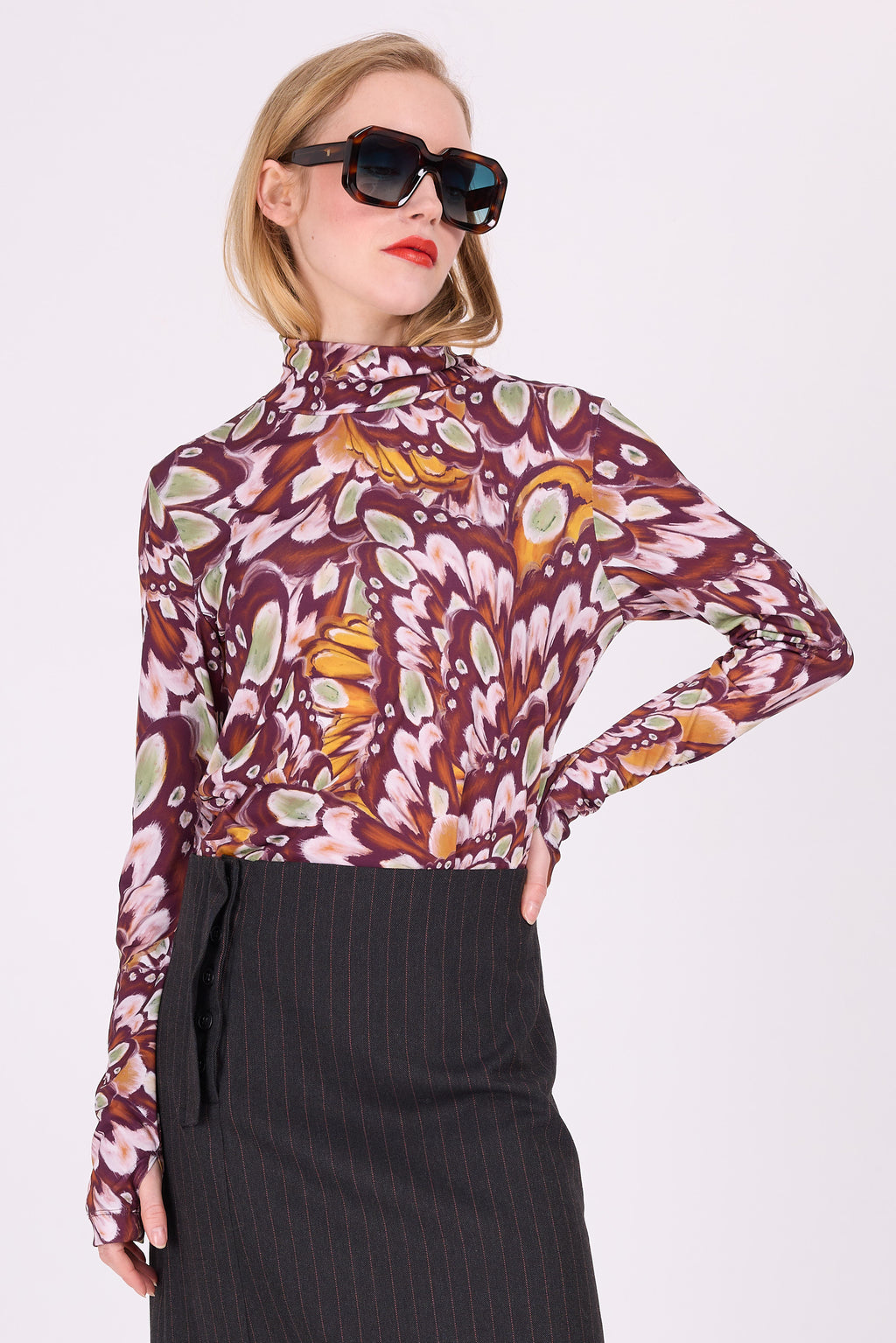 Edson turtleneck T-shirt in multi aubergine wings