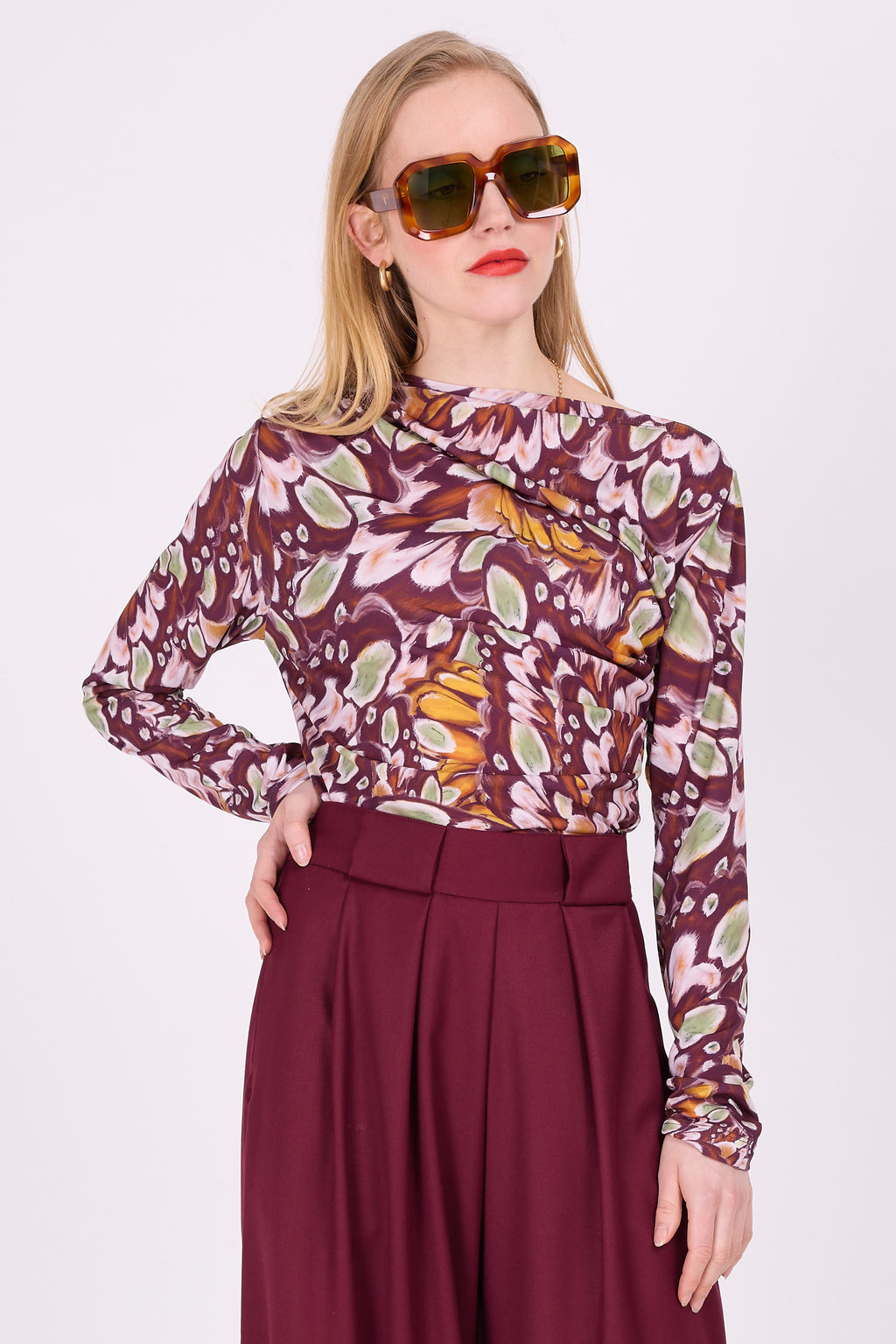 Anna T-shirt in multi aubergine wings