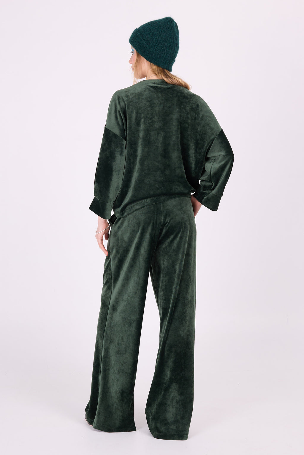 Cava velvet sweater in sacramento green