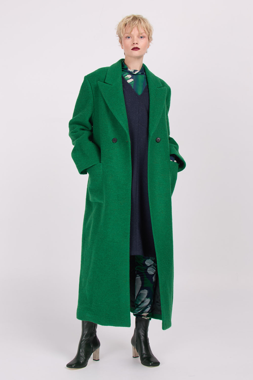 Esteban long coat in grass green