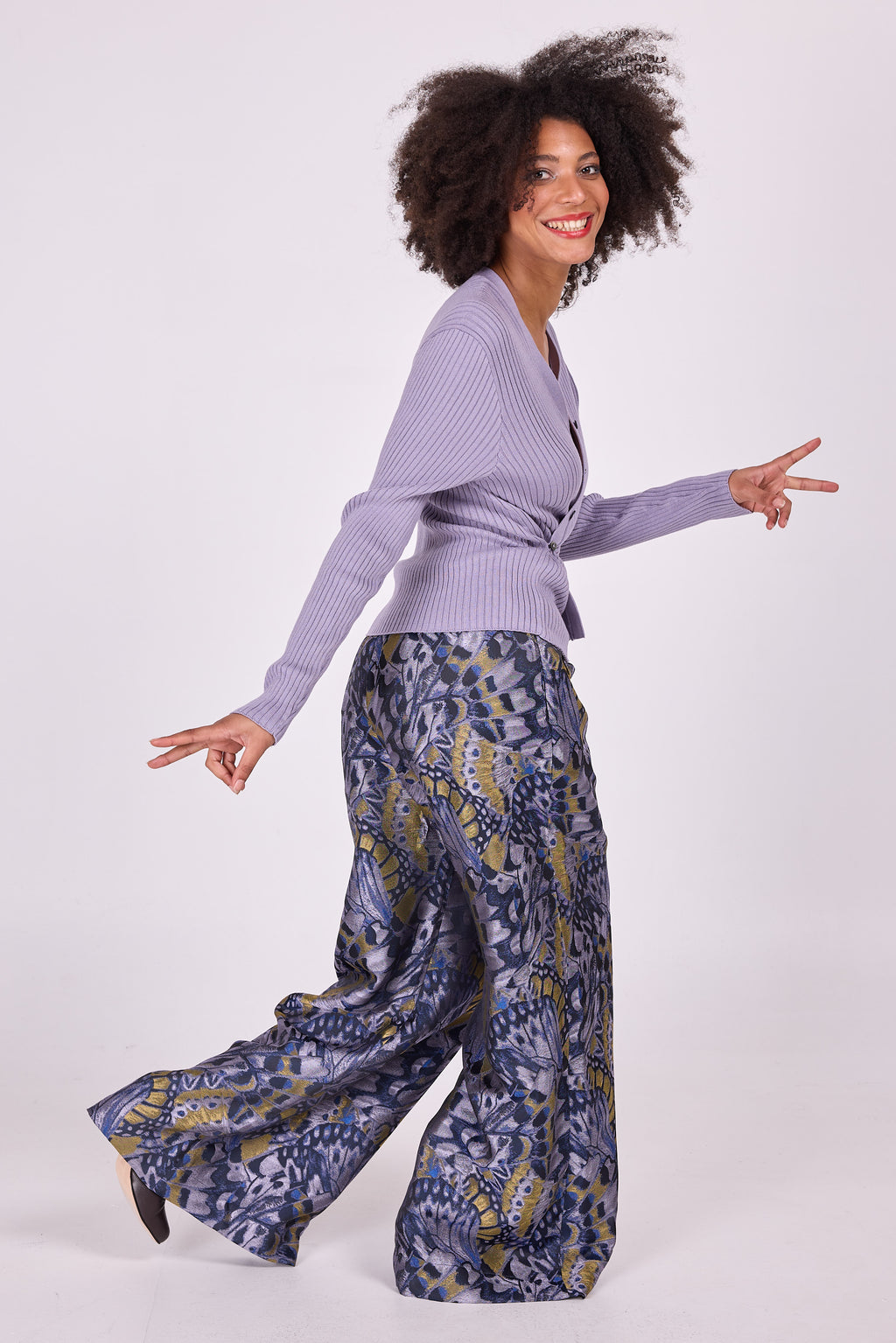 Clinton trousers in lilac butterfly jacquard