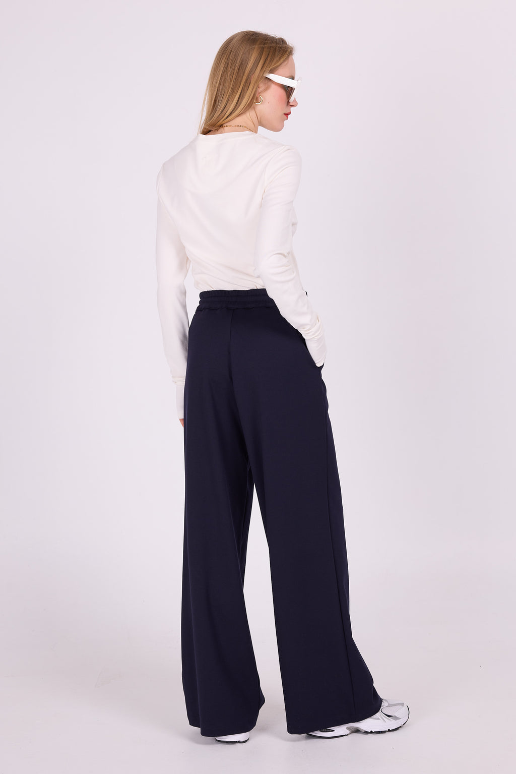 Zuka navy trousers