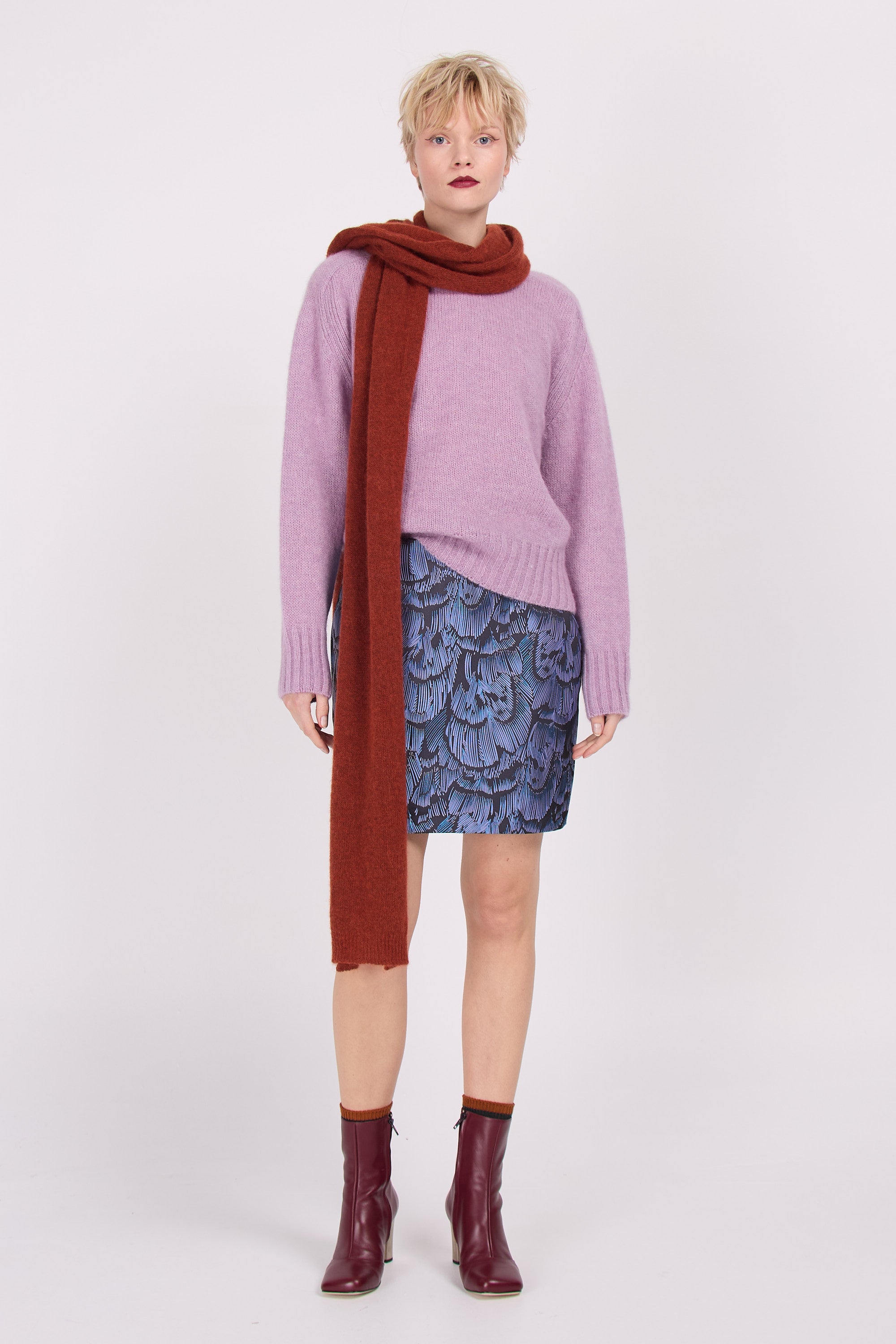 Chanel skirt in blue lilac dragonfly – Nathalie Vleeschouwer