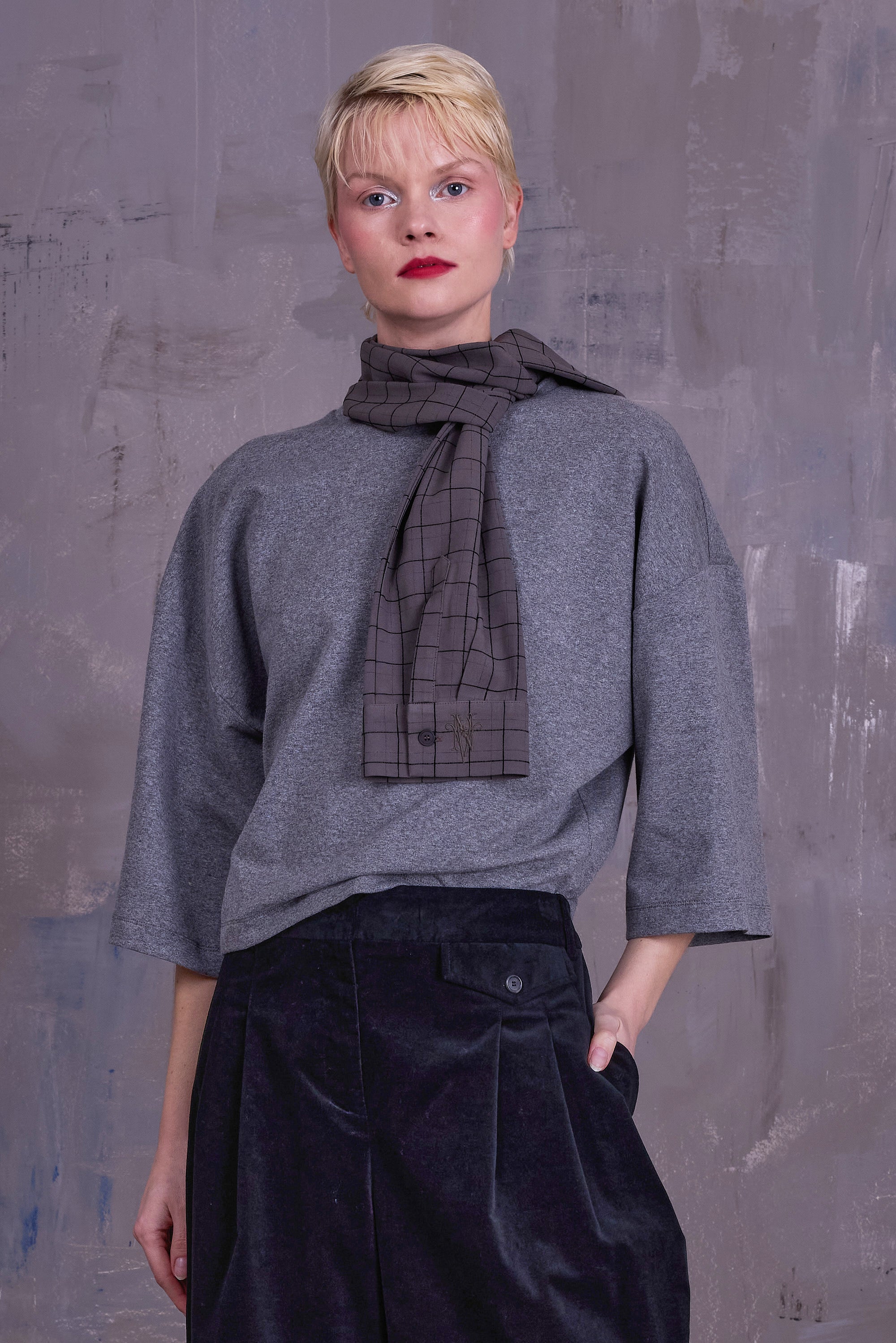 Ganna scarf in grey black checks