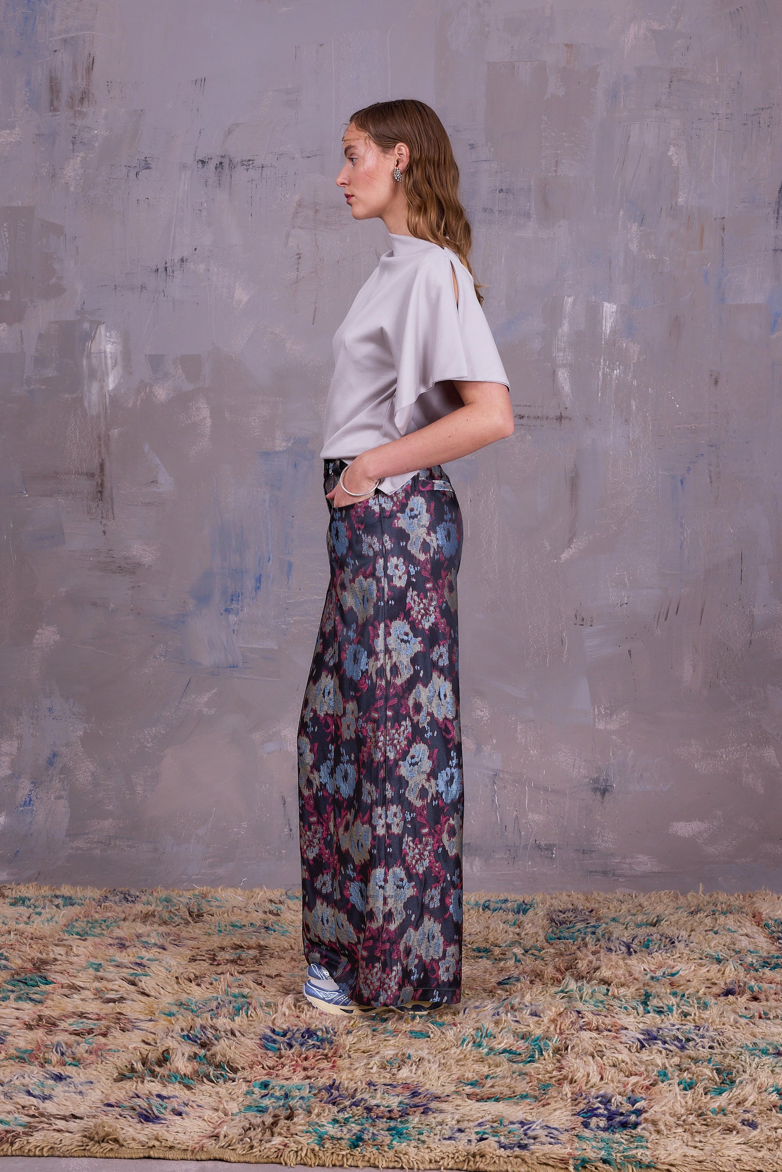 Gerita top in smokey grey