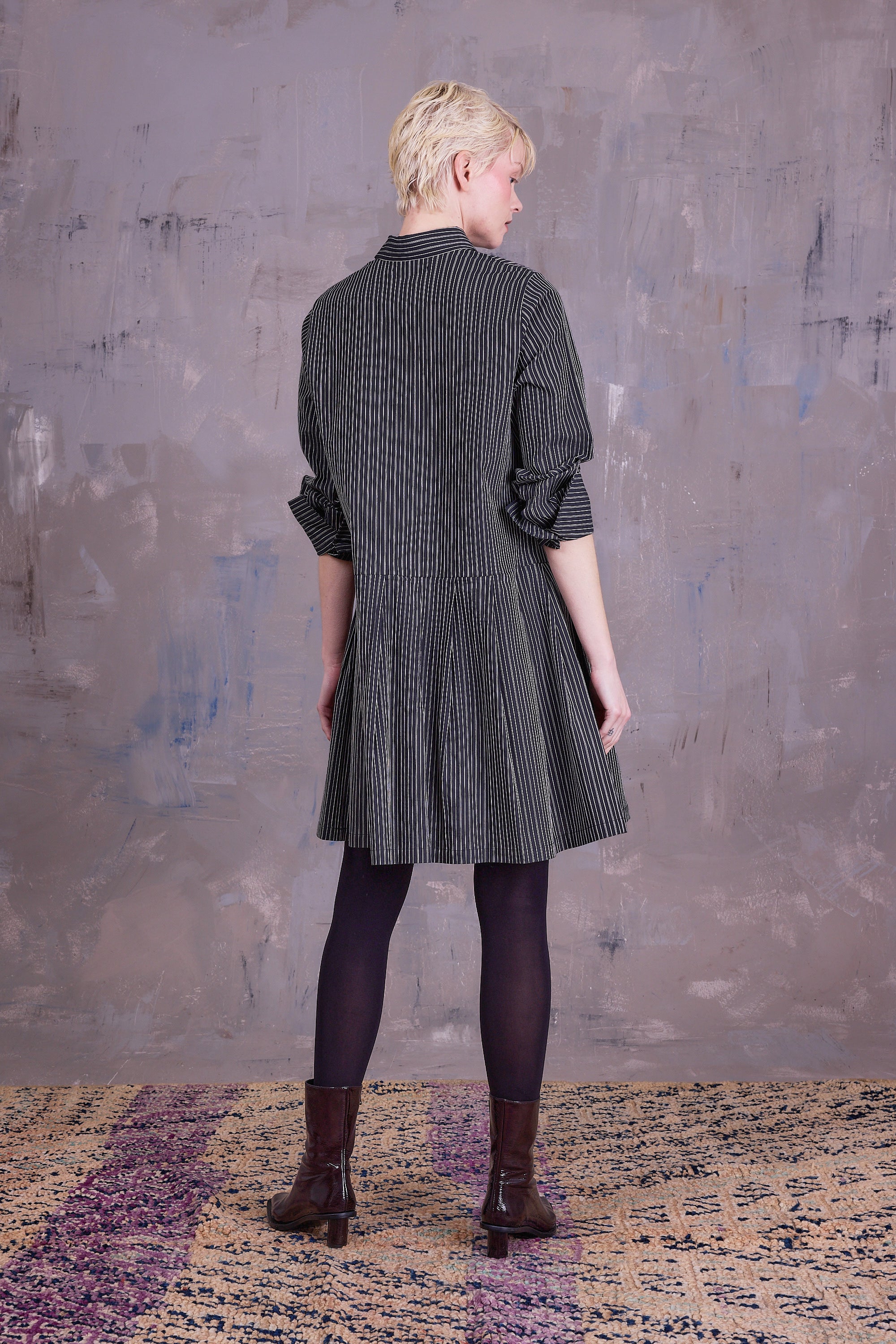 Gabe jurk in black and white stripes