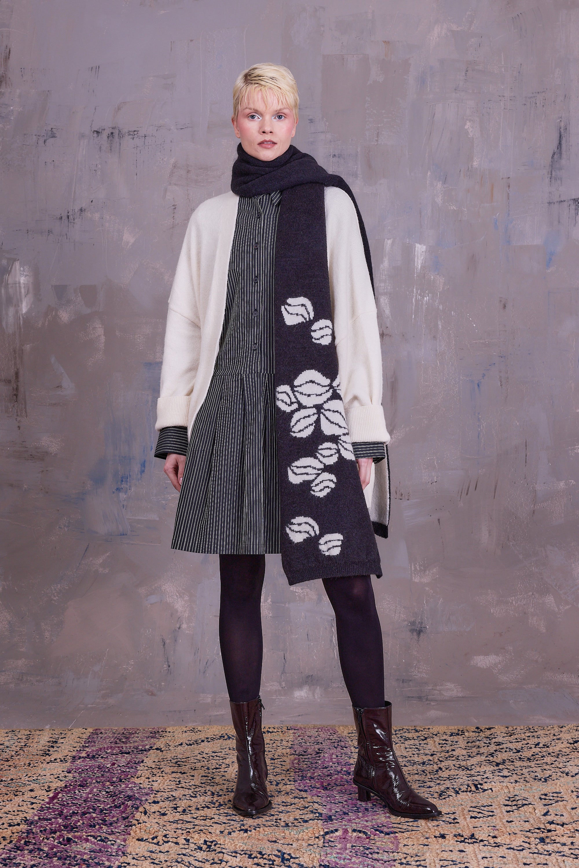 Gabe jurk in black and white stripes