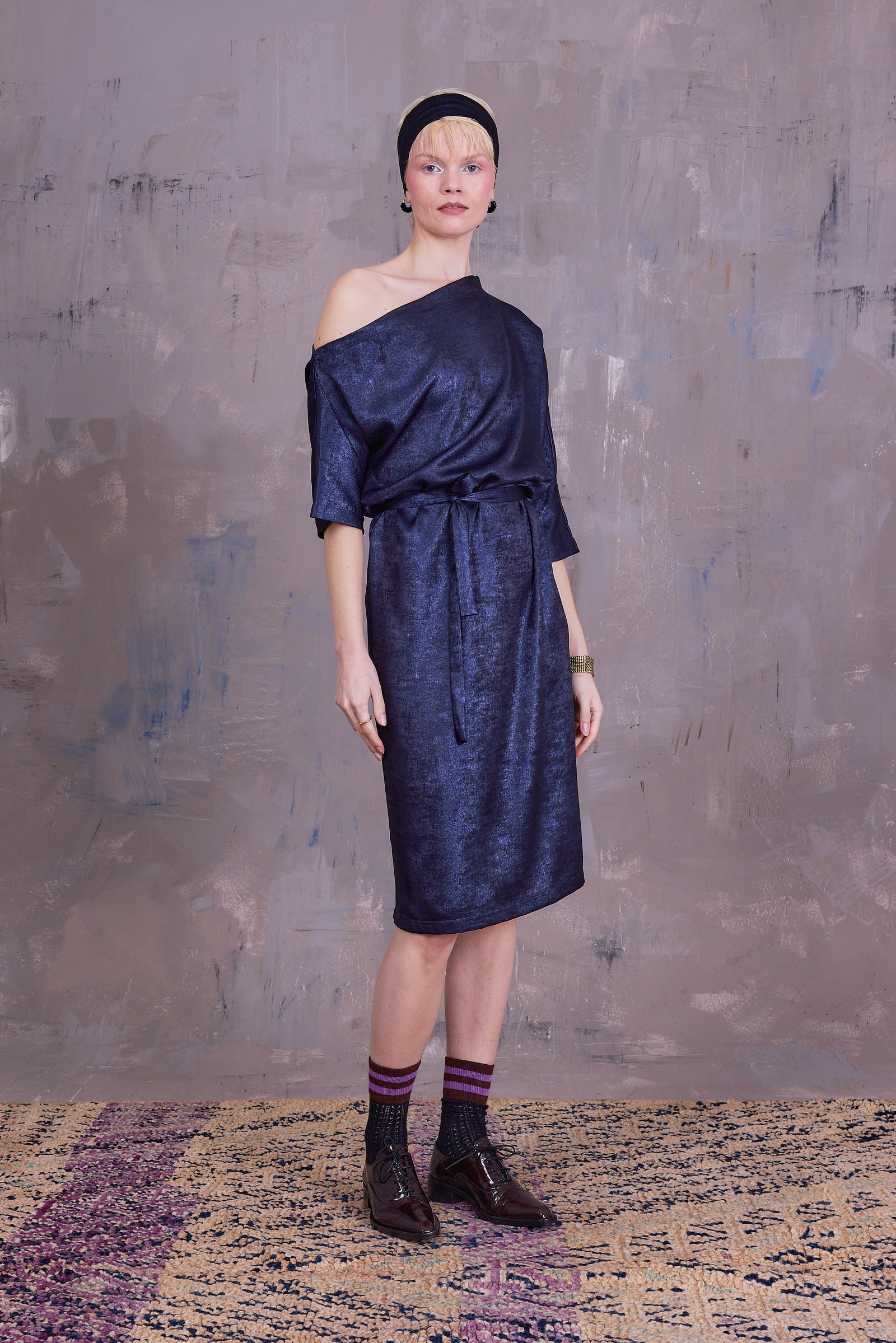 Esra dress in shiny sapphire