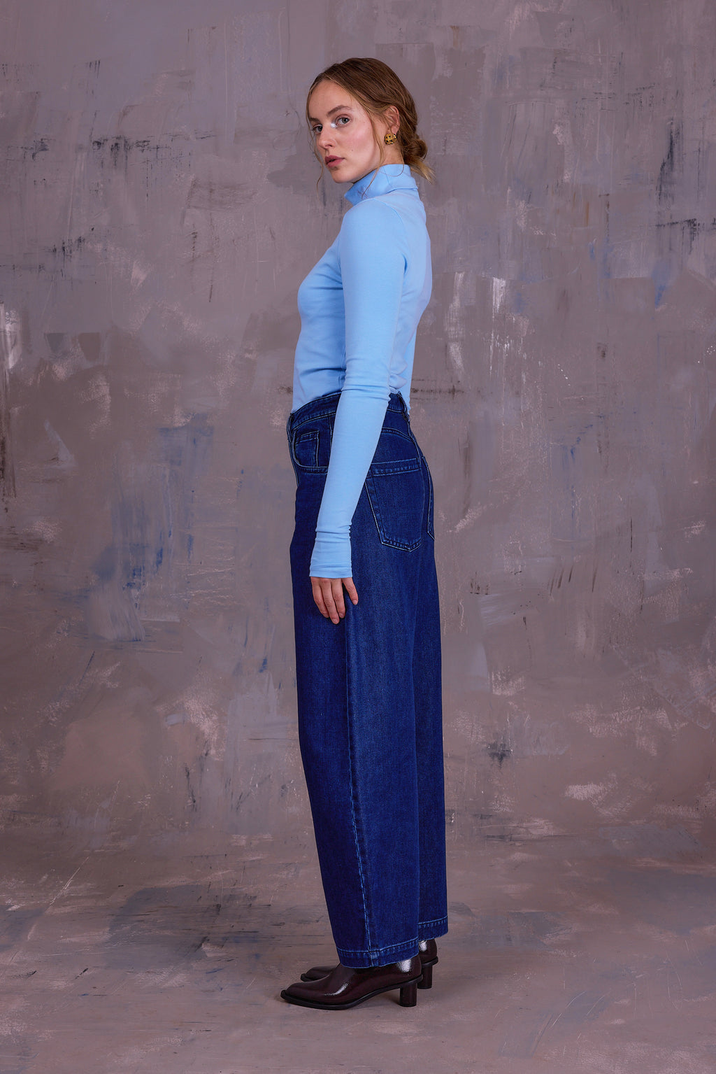 Gisely rolkraag T-shirt in airy blue