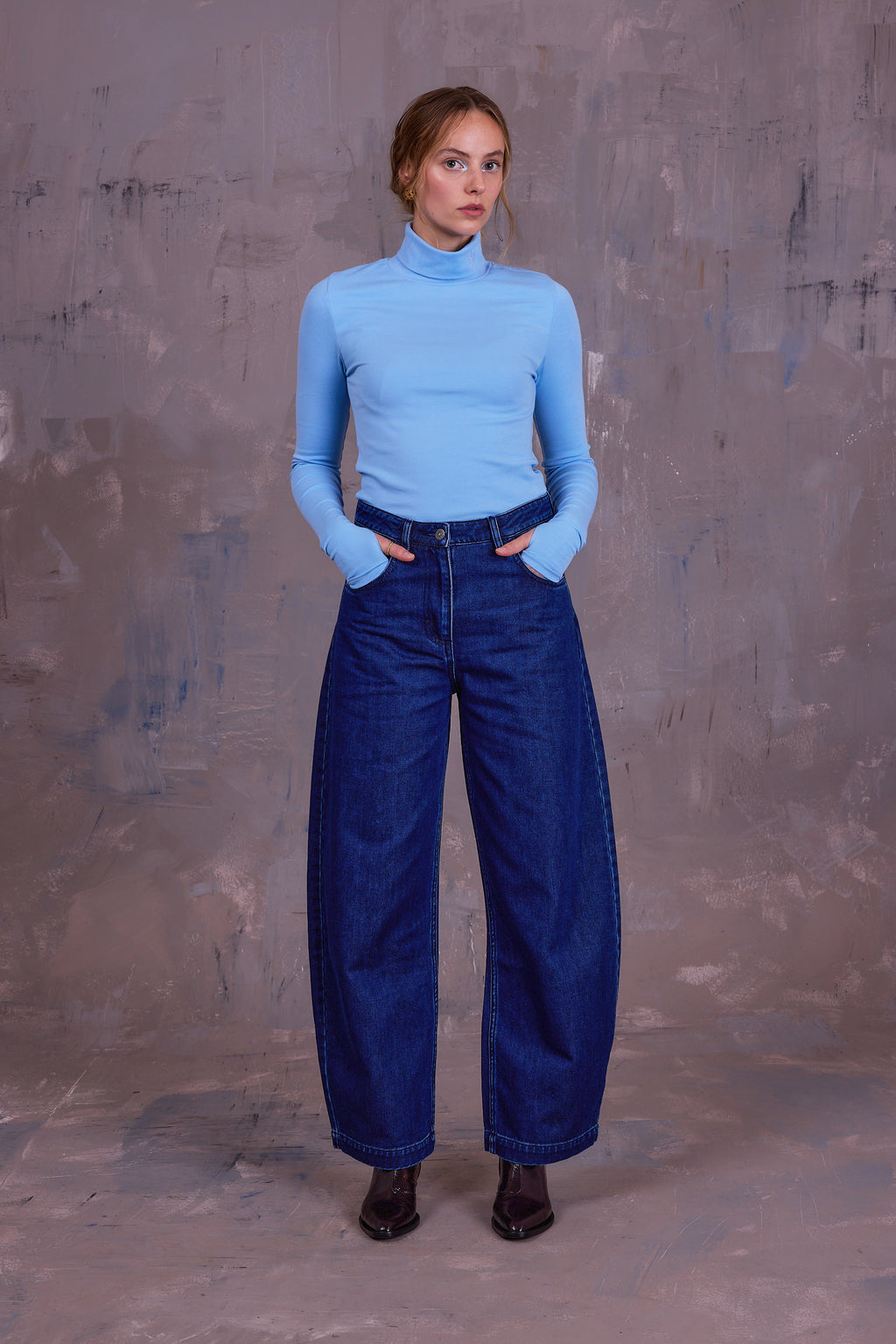 Gisely rolkraag T-shirt in airy blue