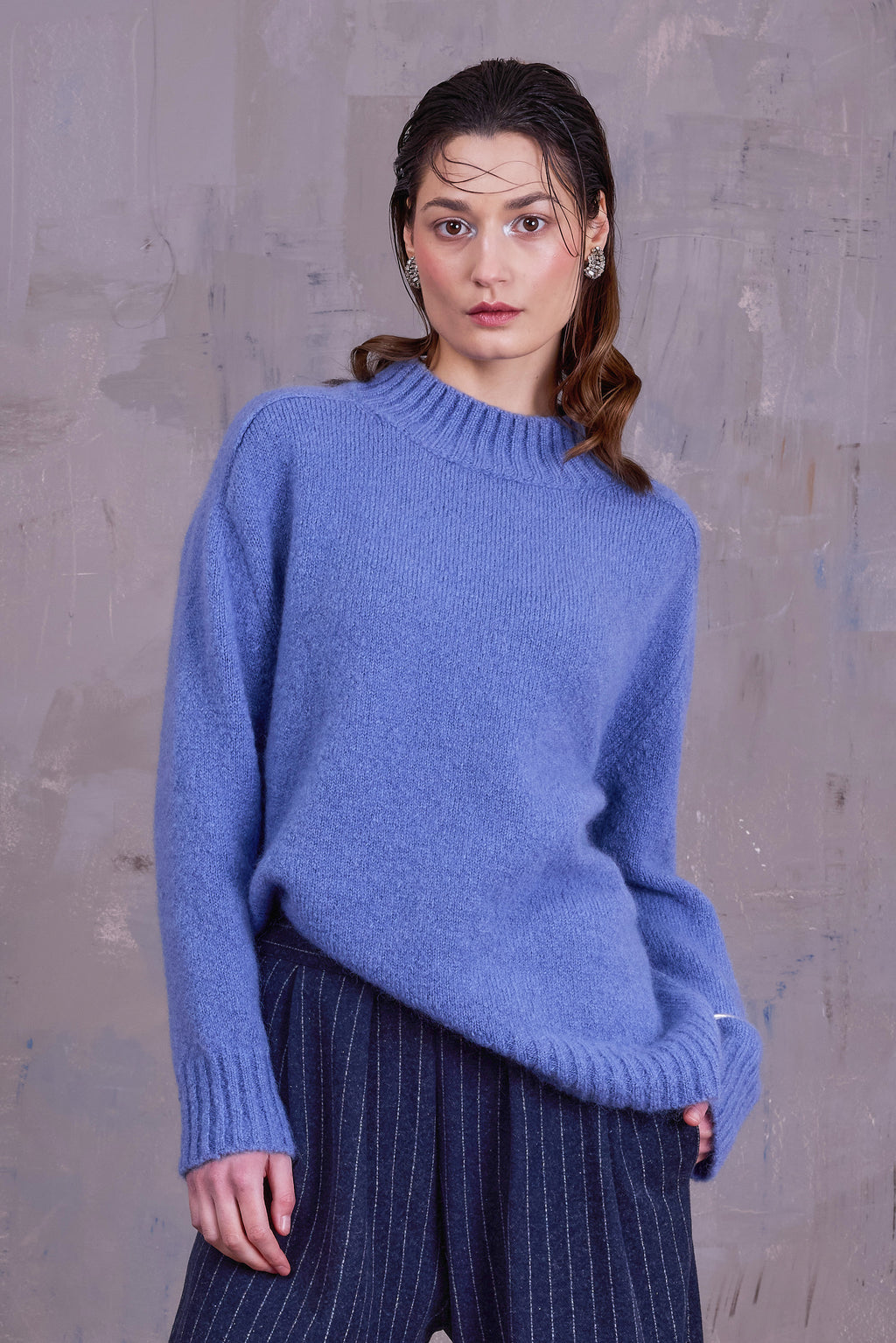 Glasgow knitted sweater in madonna blue