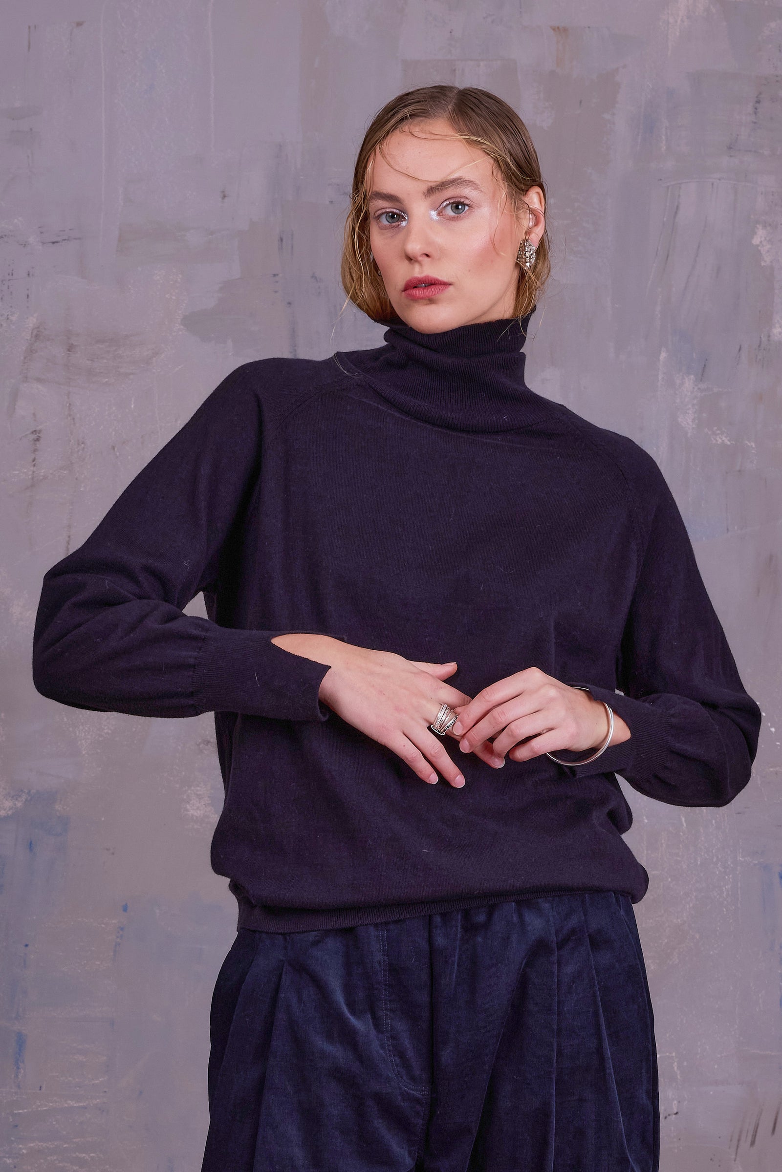 Gaetan black turtleneck sweater