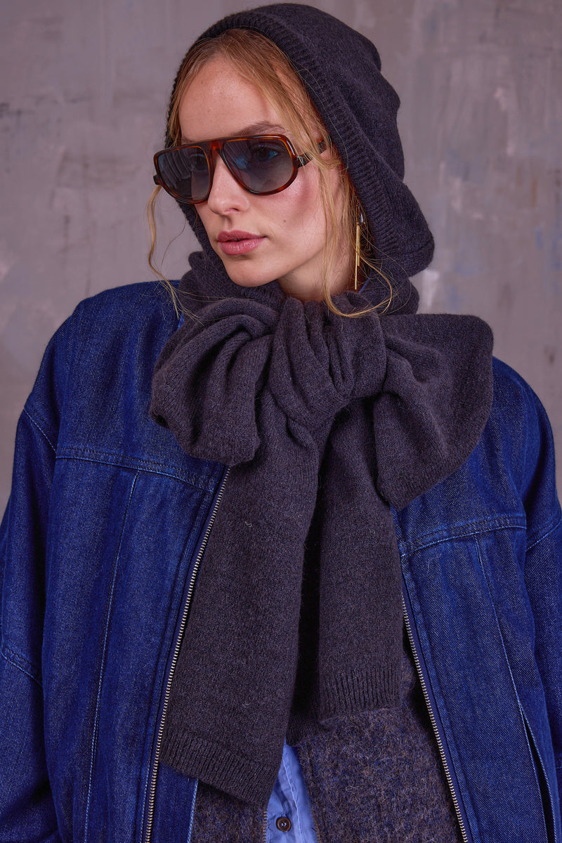 Gerlynn zwarte sjaal met kap